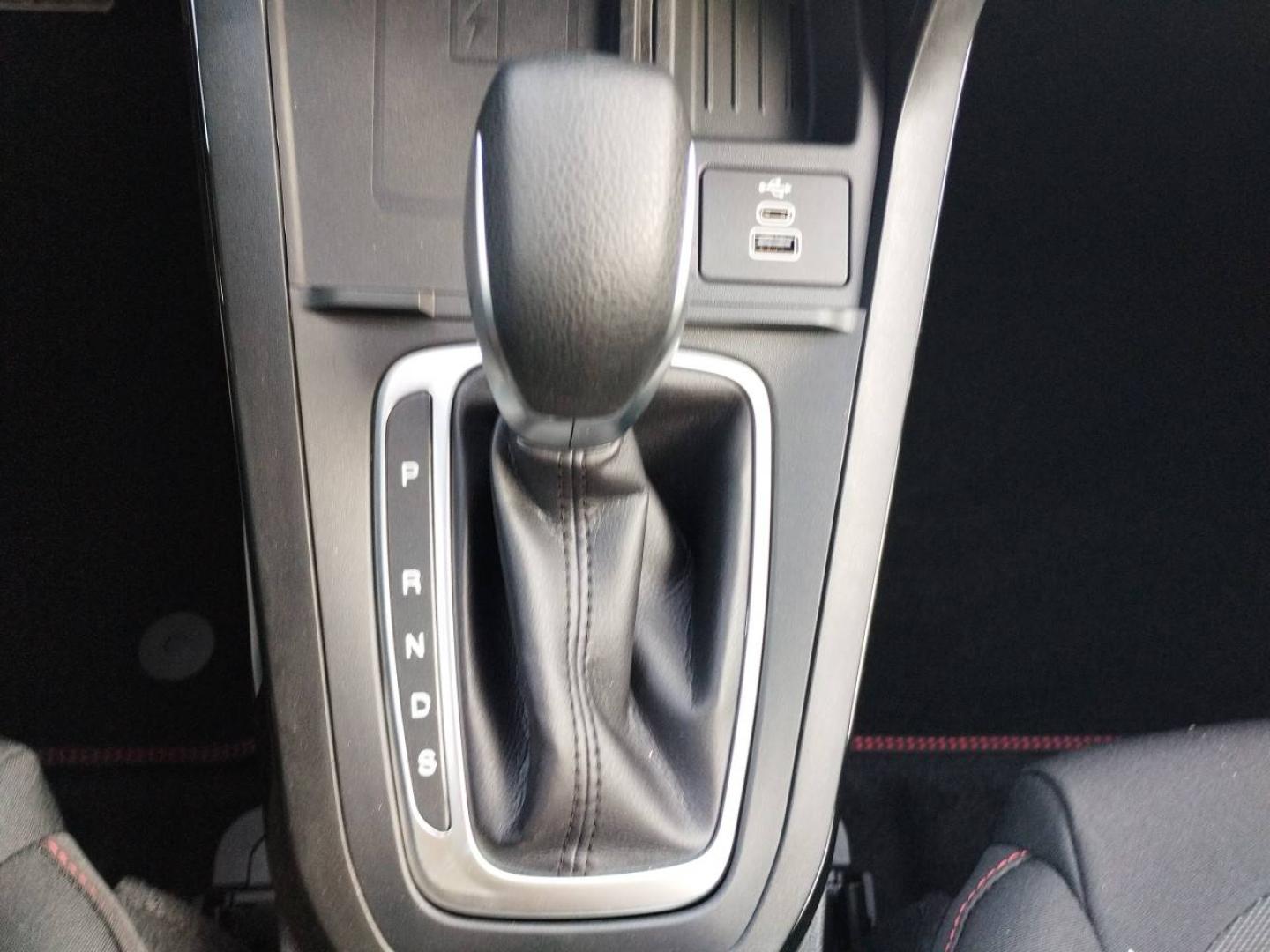 Image FORD Puma 1.0 EcoBoost Hybrid 125ch ST-Line S&S Powershift