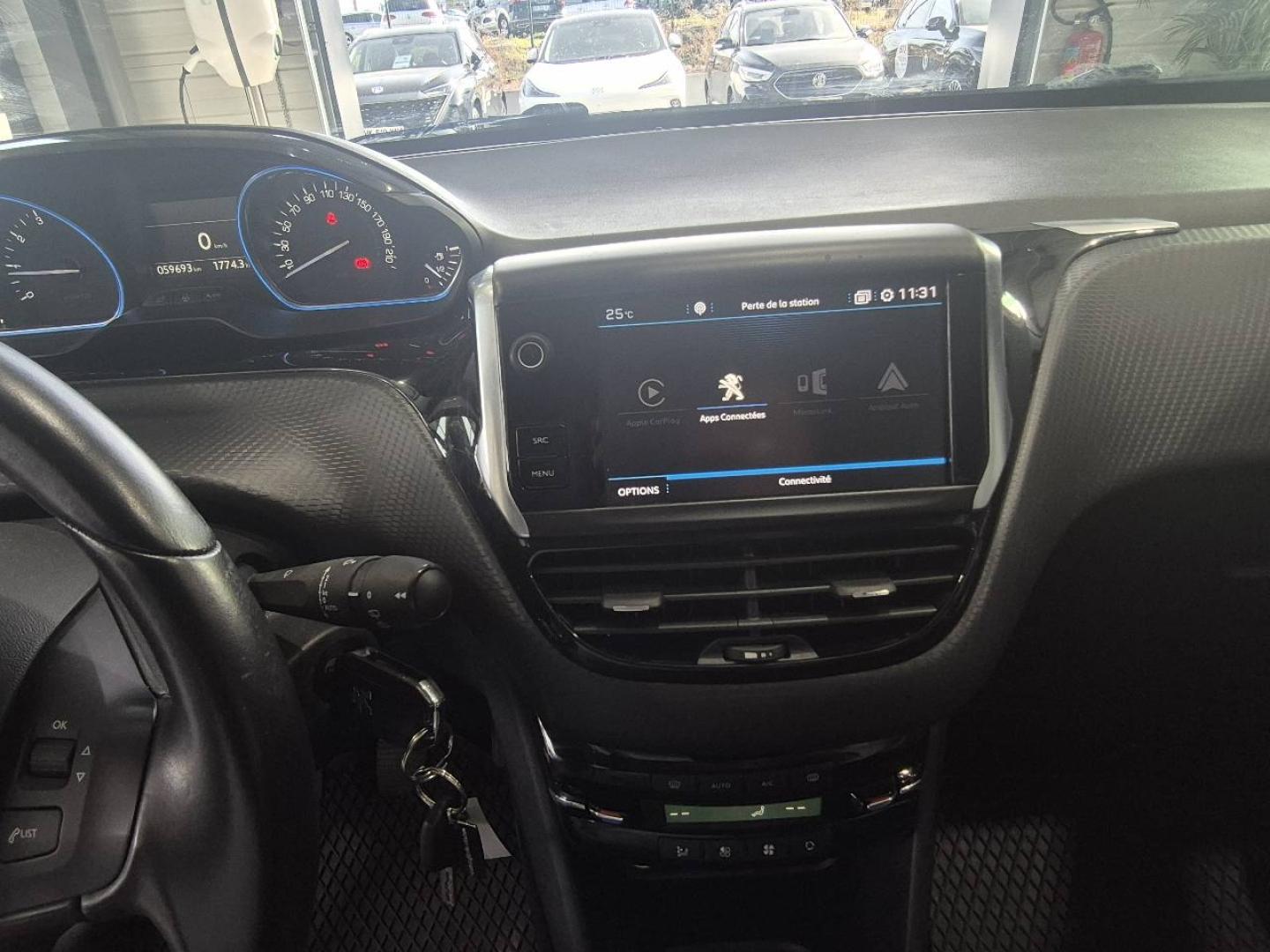 Image PEUGEOT 2008 1.2 PureTech 82ch E6.c Allure