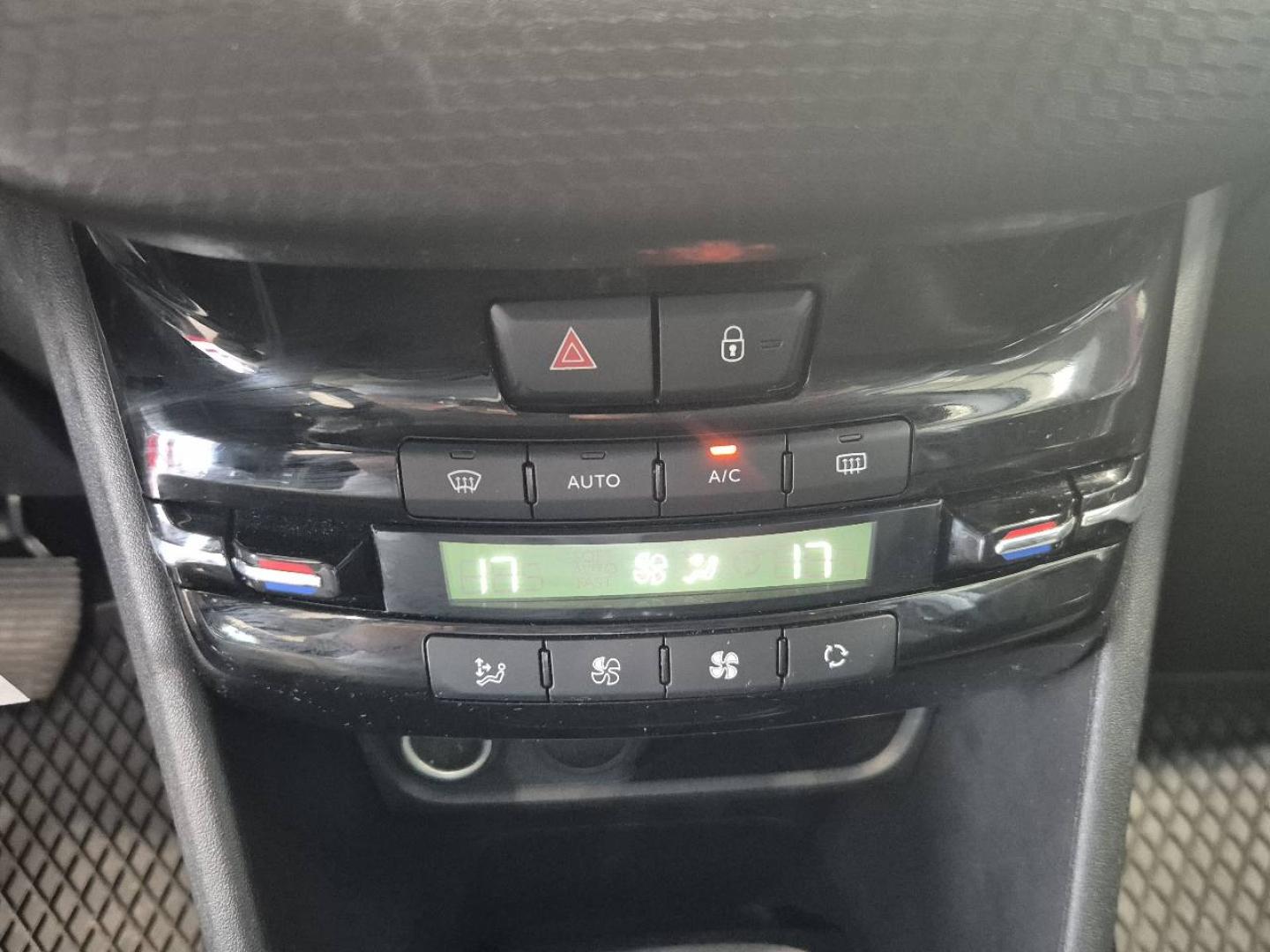Image PEUGEOT 2008 1.2 PureTech 82ch E6.c Allure