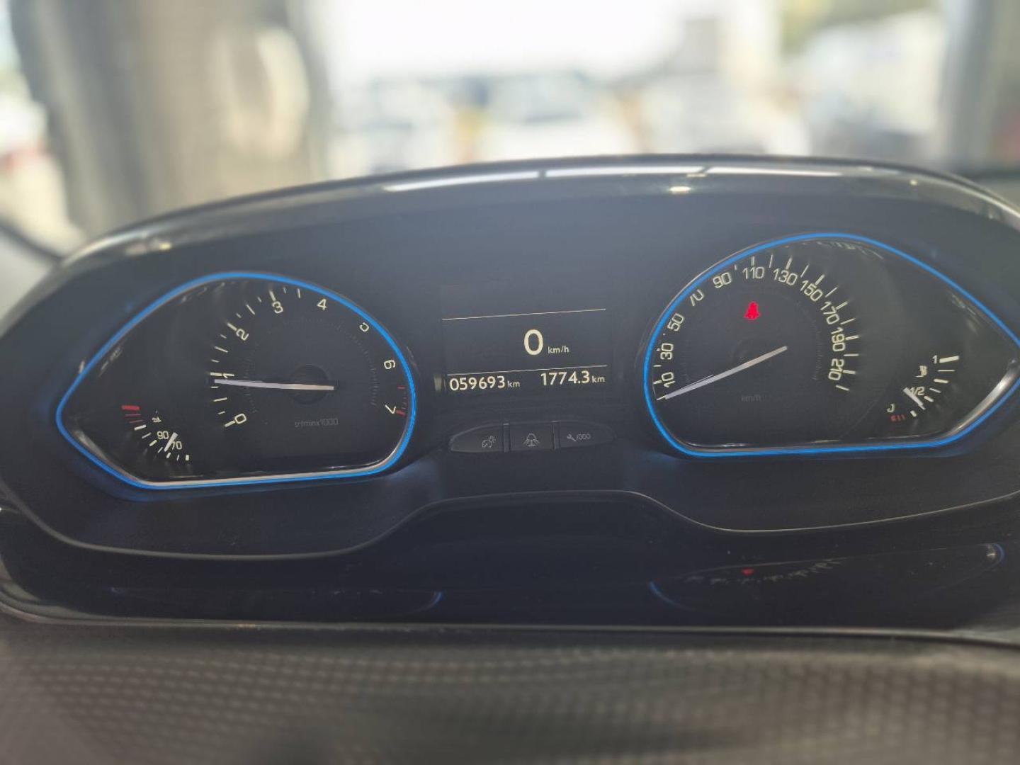 Image PEUGEOT 2008 1.2 PureTech 82ch E6.c Allure