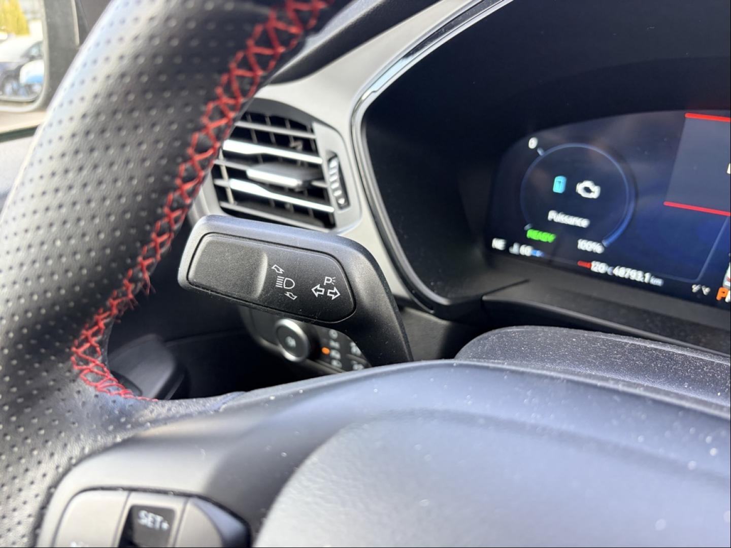 Image FORD Kuga 2.5 Duratec 190ch FHEV E85 ST-Line BVA