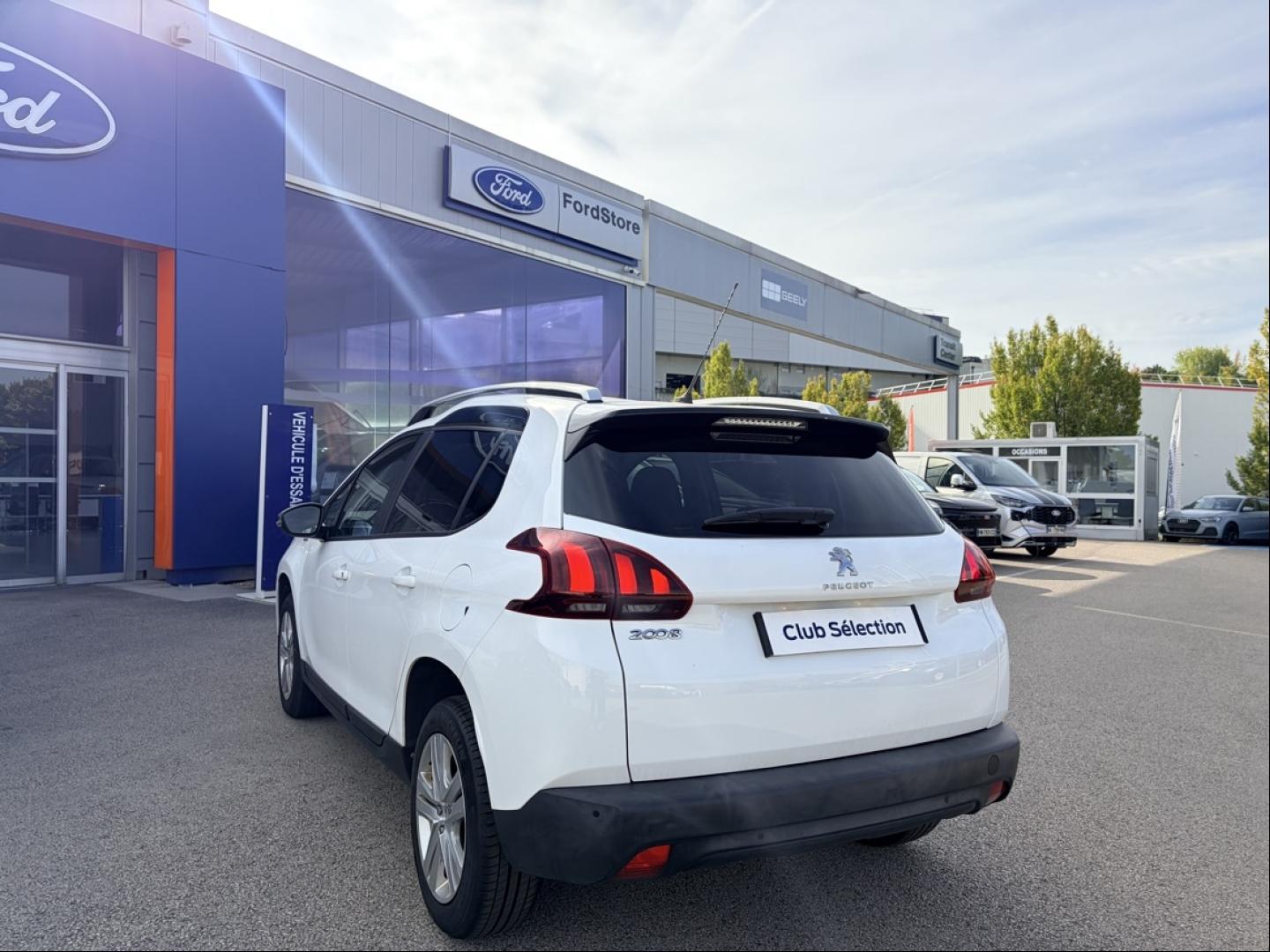 Image PEUGEOT 2008 1.2 PureTech 82ch Style