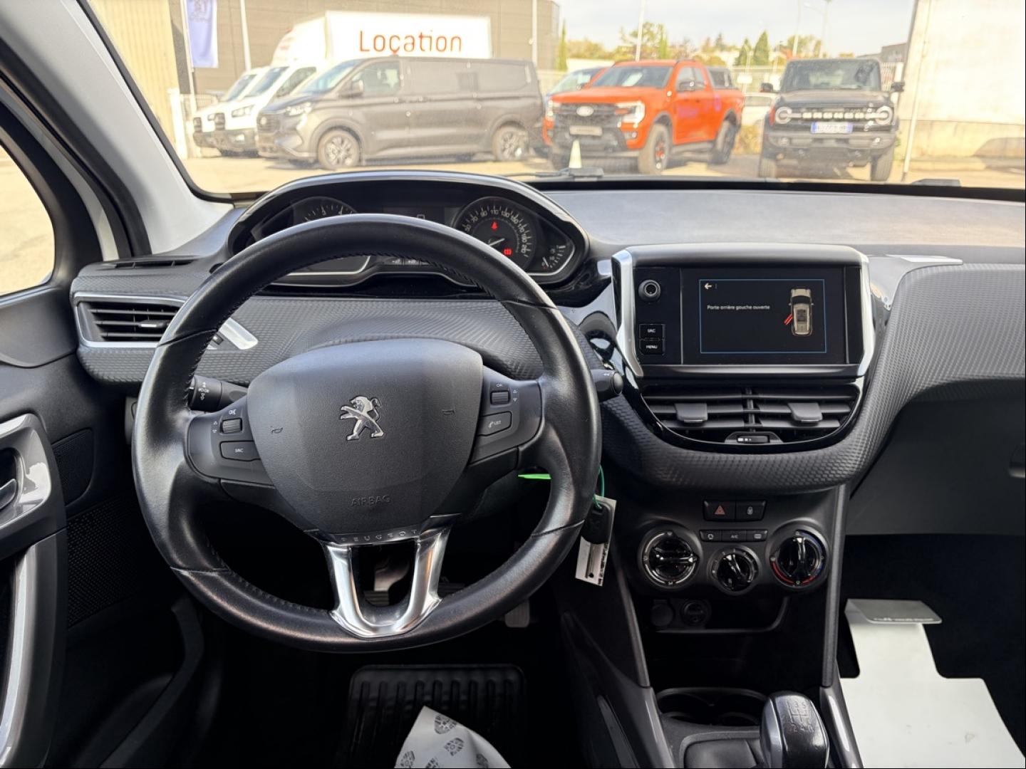 Image PEUGEOT 2008 1.2 PureTech 82ch Style