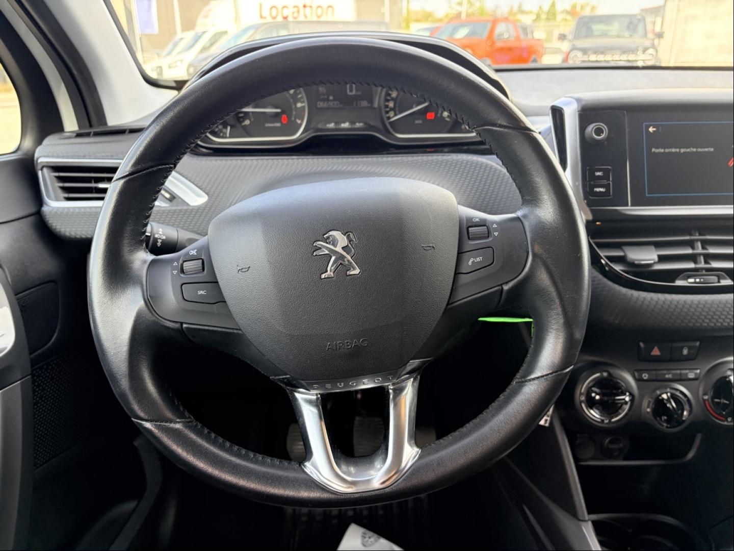 Image PEUGEOT 2008 1.2 PureTech 82ch Style