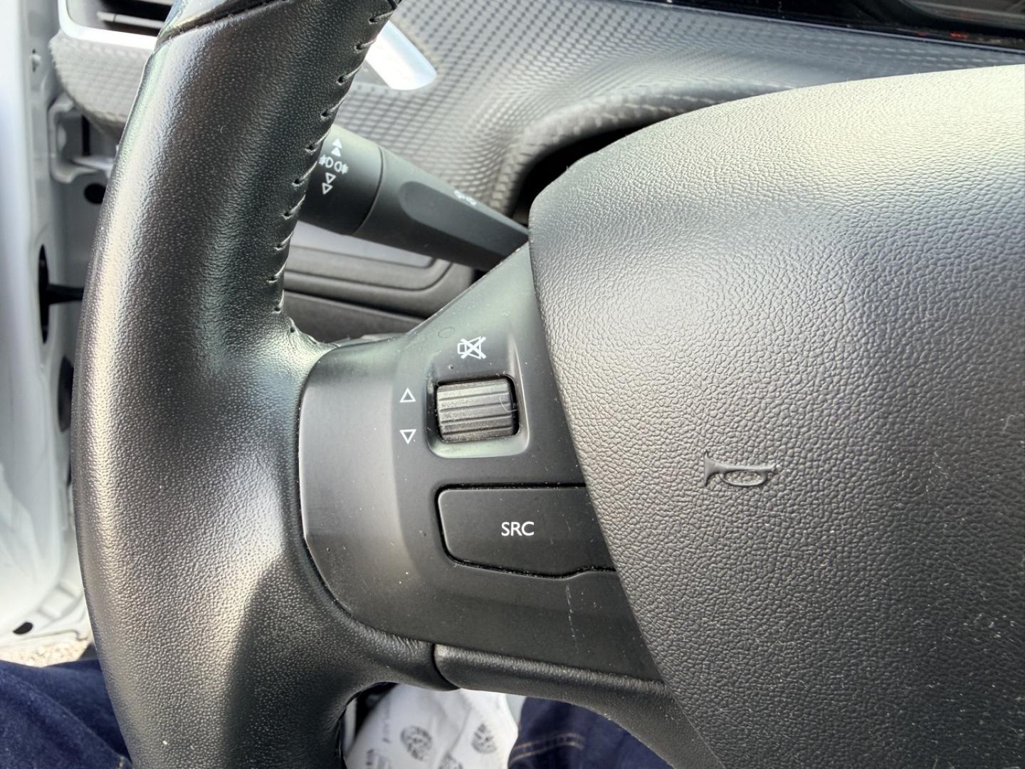 Image PEUGEOT 2008 1.2 PureTech 82ch Style