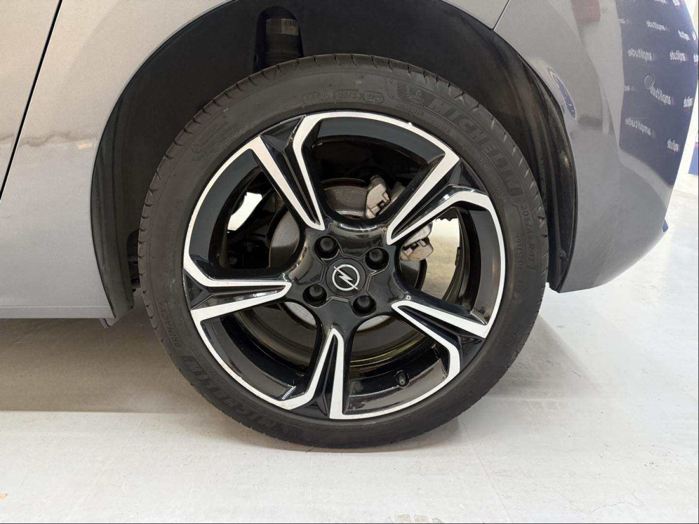 Image OPEL Corsa 1.2 Turbo 100ch GS Line