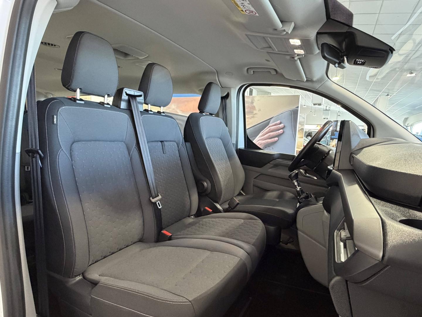 Image FORD Tourneo Custom 320 L2H1 2.0 EcoBlue 150ch Titanium