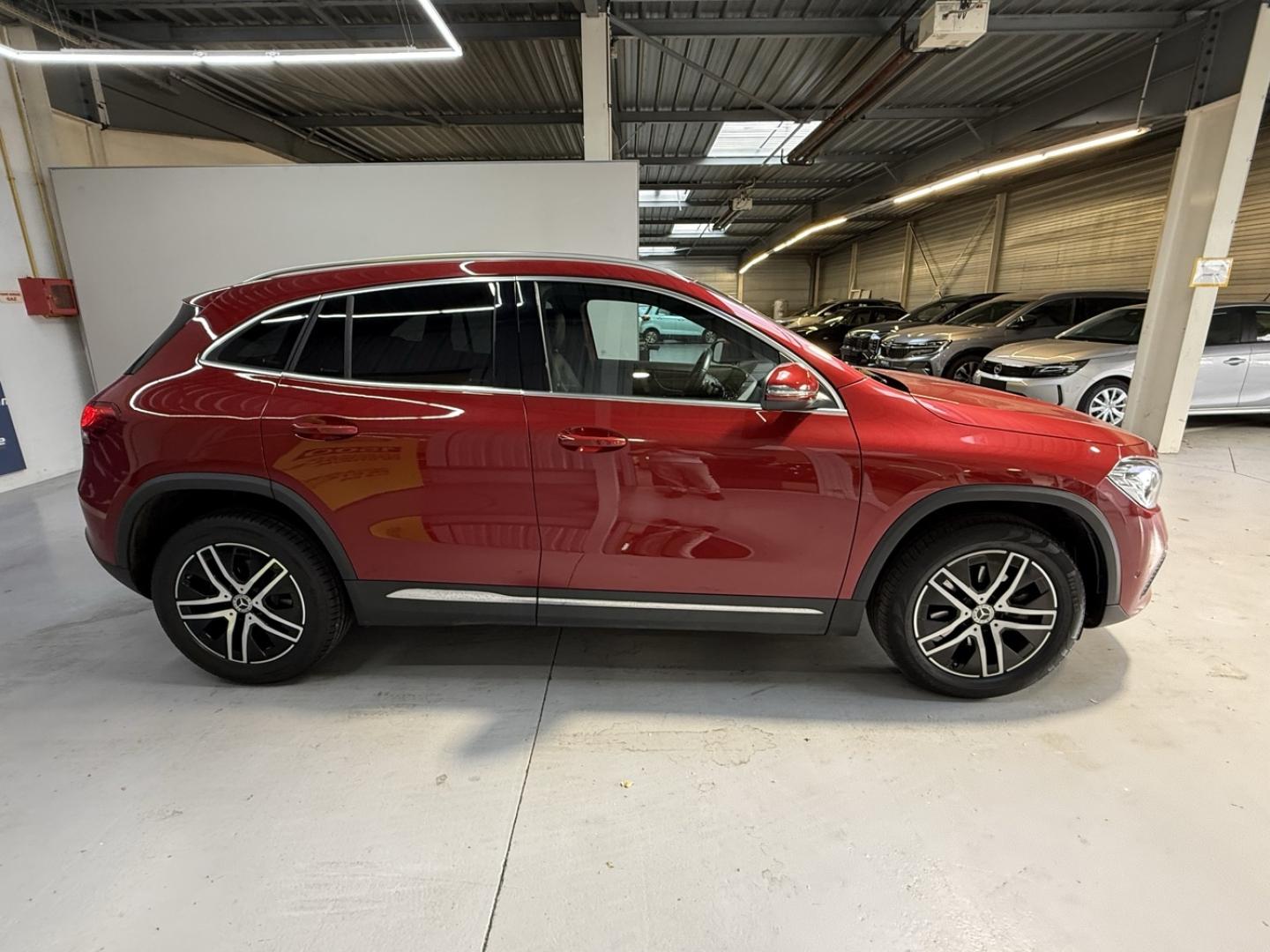 Image MERCEDES-BENZ GLA 200 d 150ch Progressive Line 8G-DCT