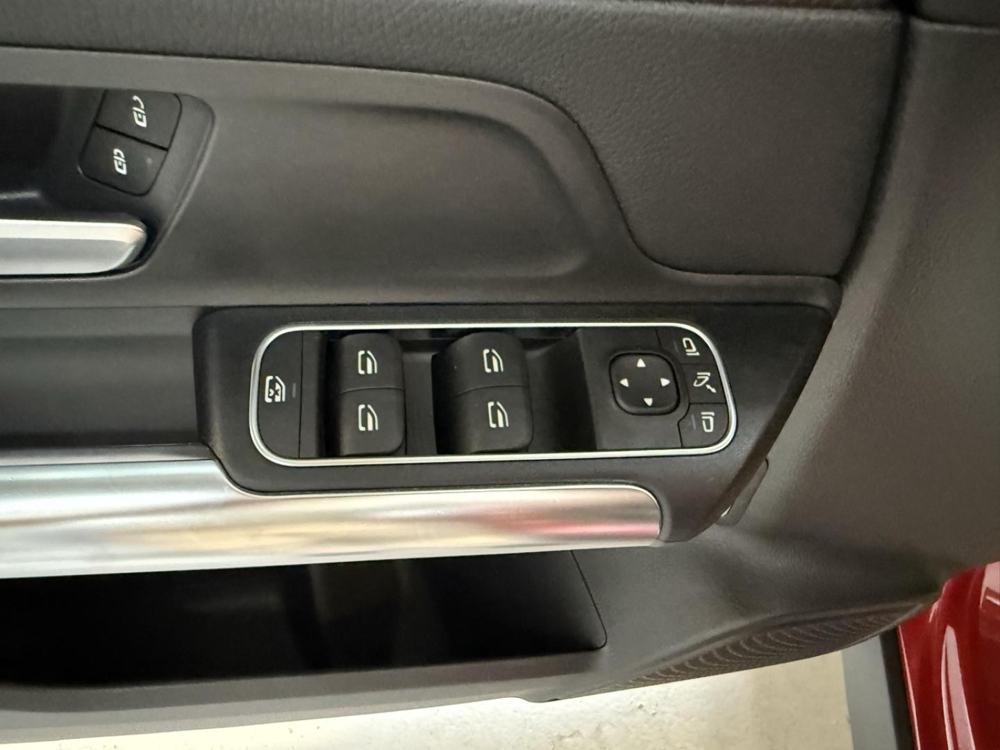 Image MERCEDES-BENZ GLA 200 d 150ch Progressive Line 8G-DCT