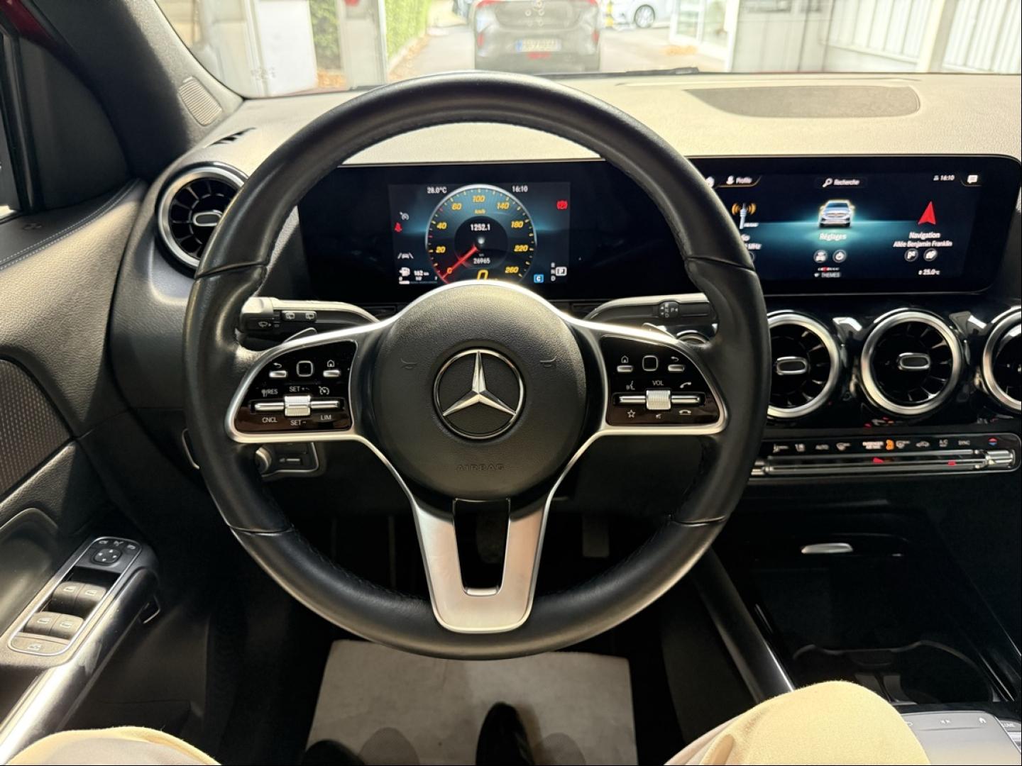Image MERCEDES-BENZ GLA 200 d 150ch Progressive Line 8G-DCT