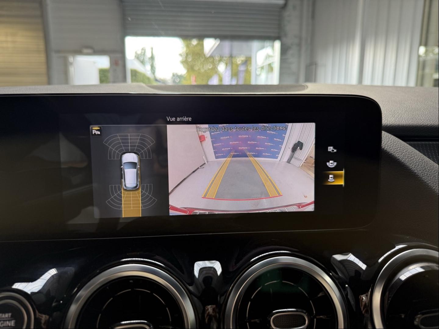 Image MERCEDES-BENZ GLA 200 d 150ch Progressive Line 8G-DCT