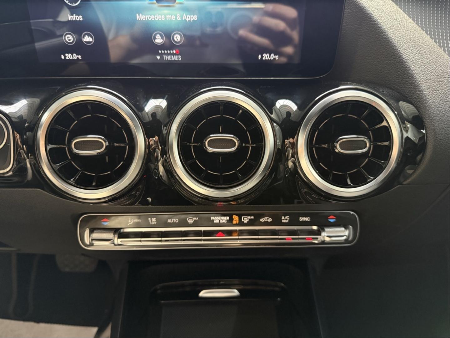 Image MERCEDES-BENZ GLA 200 d 150ch Progressive Line 8G-DCT