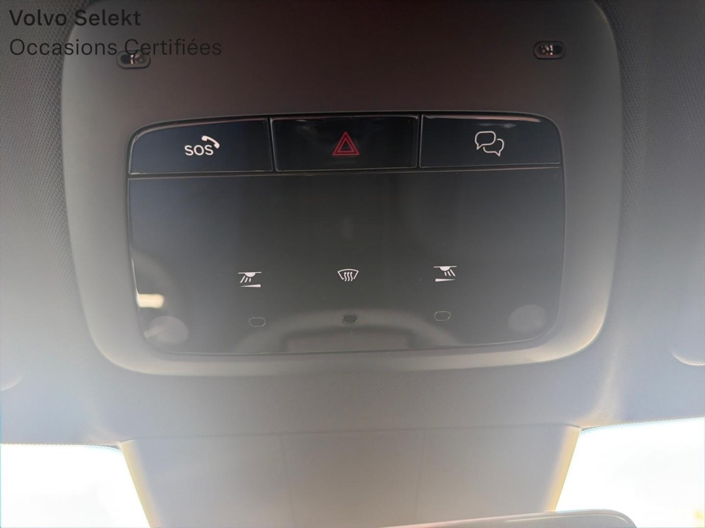 Image VOLVO EX30 P5 Long Range 272ch 69kWh Black Edition
