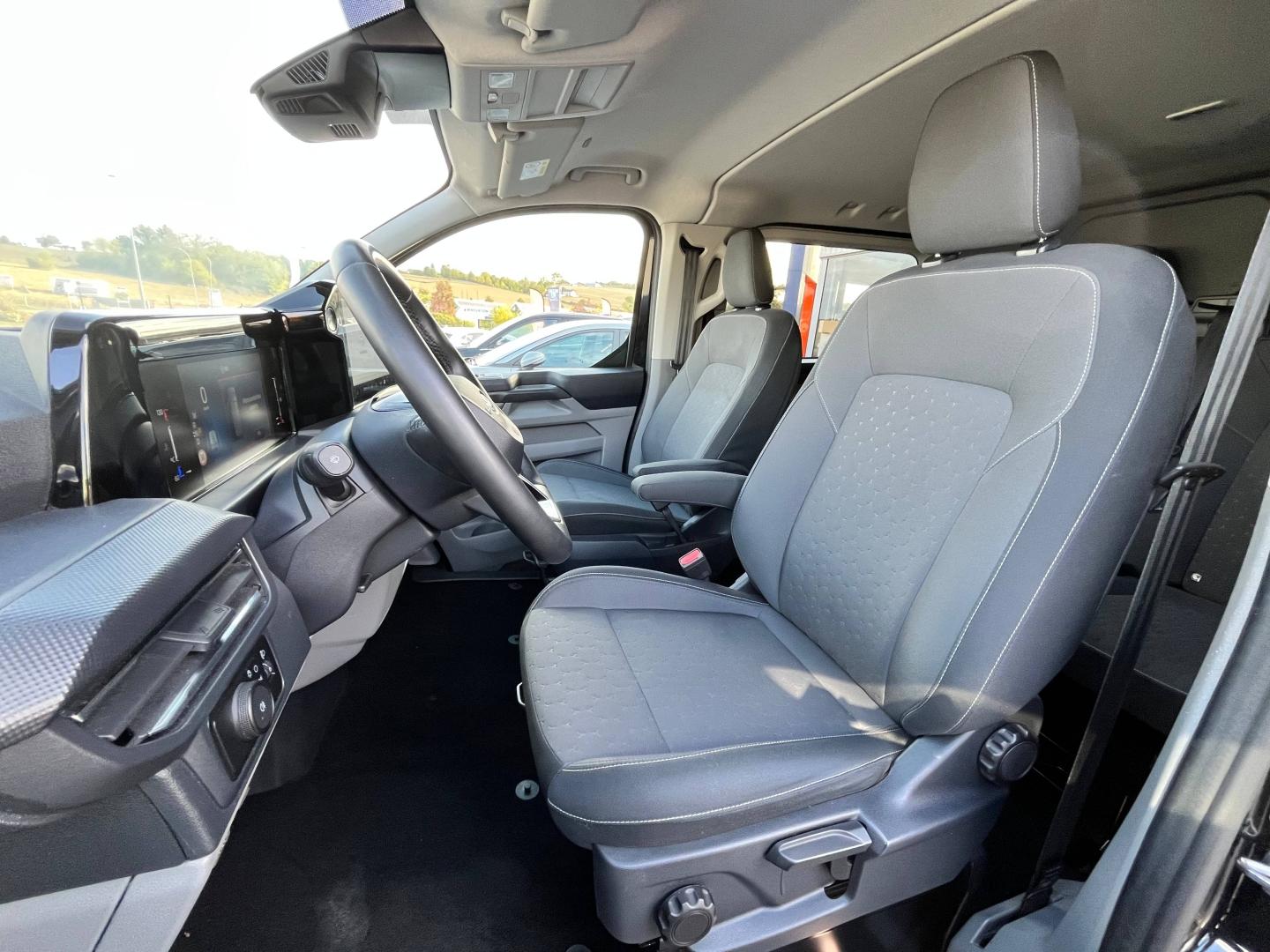 Image FORD Transit Custom Fg 300 L1H1 2.0 EcoBlue 136ch Cabine Approfondie Limited BVA8