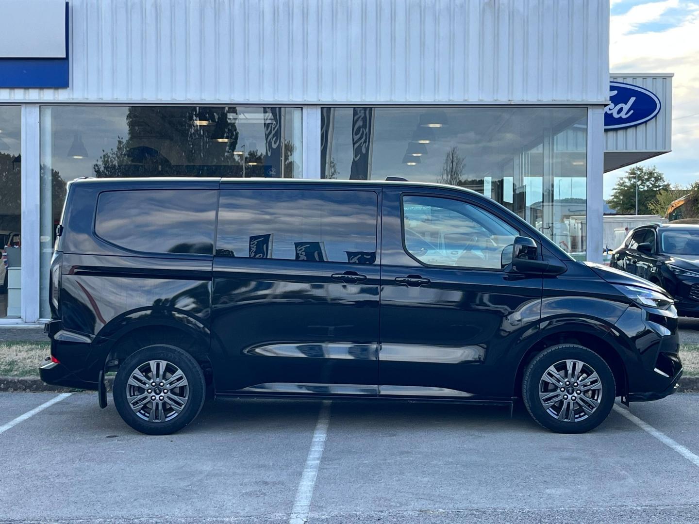 Image FORD Transit Custom Fg 300 L1H1 2.0 EcoBlue 136ch Cabine Approfondie Limited BVA8