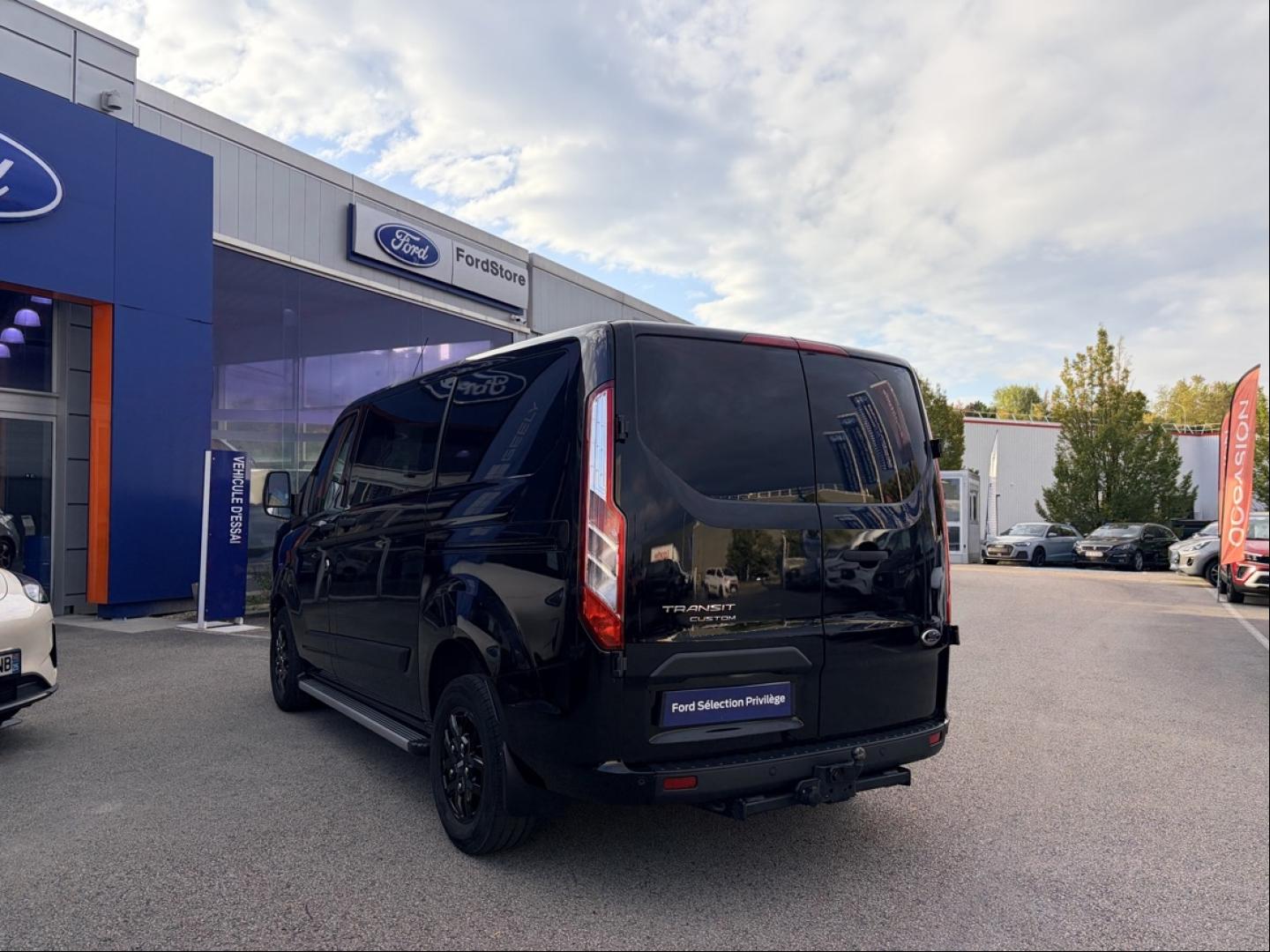 Image FORD Transit Custom Fg 300 L1H1 2.0 EcoBlue 130 Cabine Approfondie Trend Business 7cv