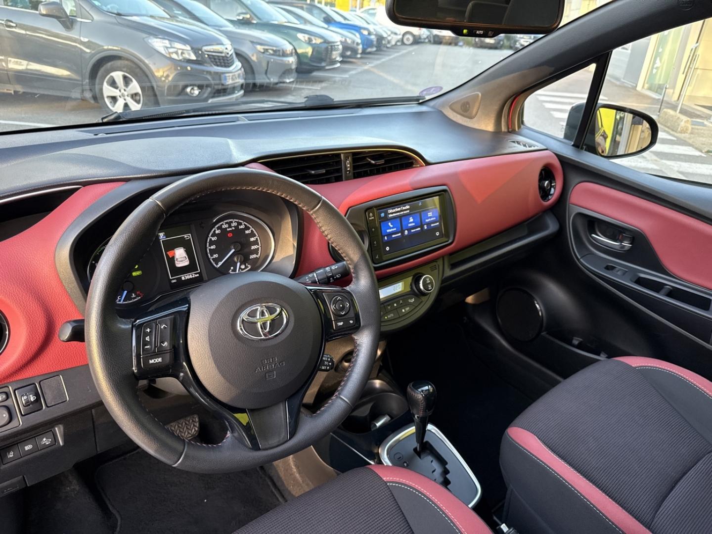 Image TOYOTA Yaris HSD 100h Collection 5p