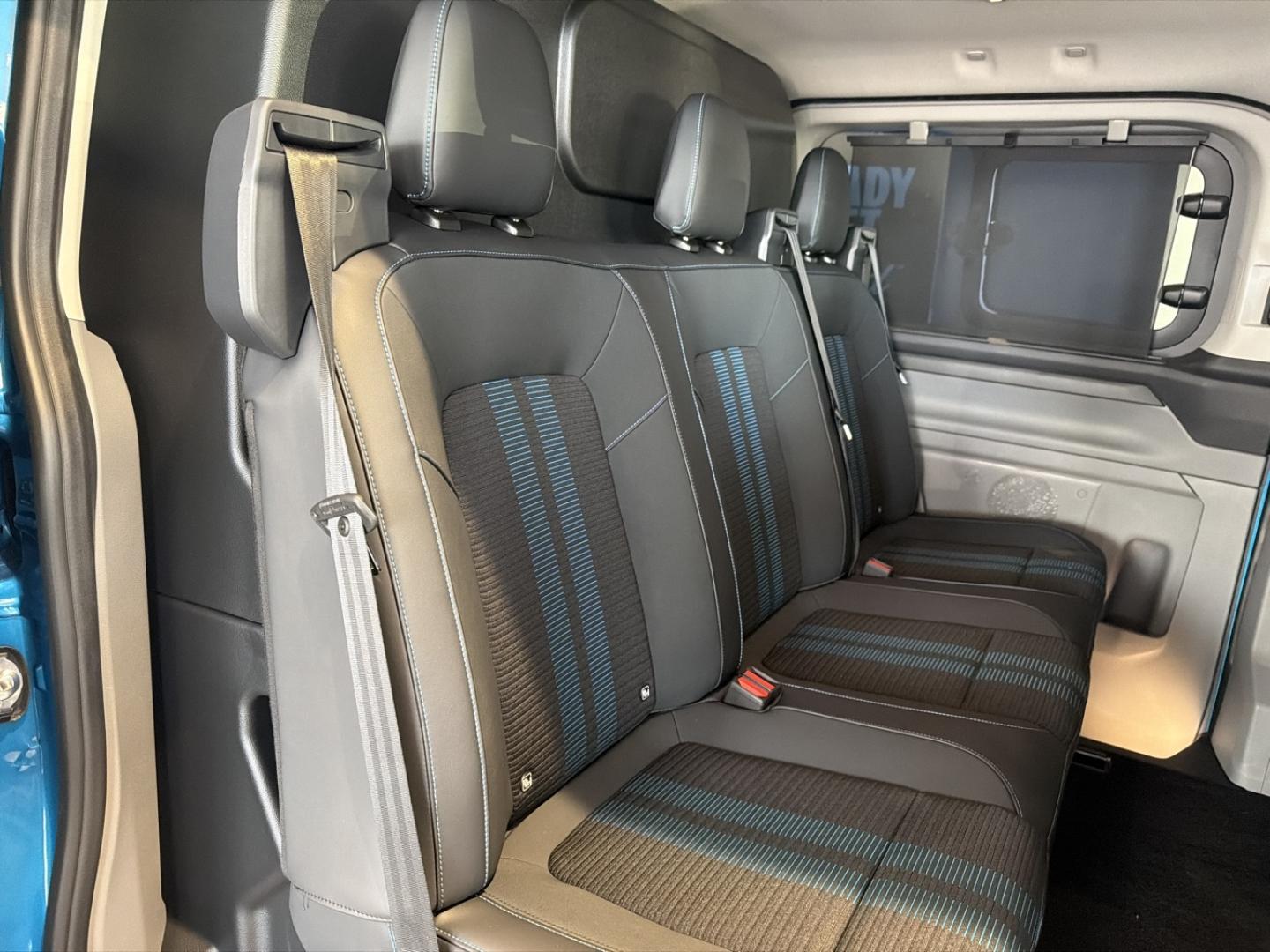 Image FORD Transit Custom Fg 320 L1H1 2.5 Duratec 232ch Hybride recheargeable Cabine Approfondie Sport CVT