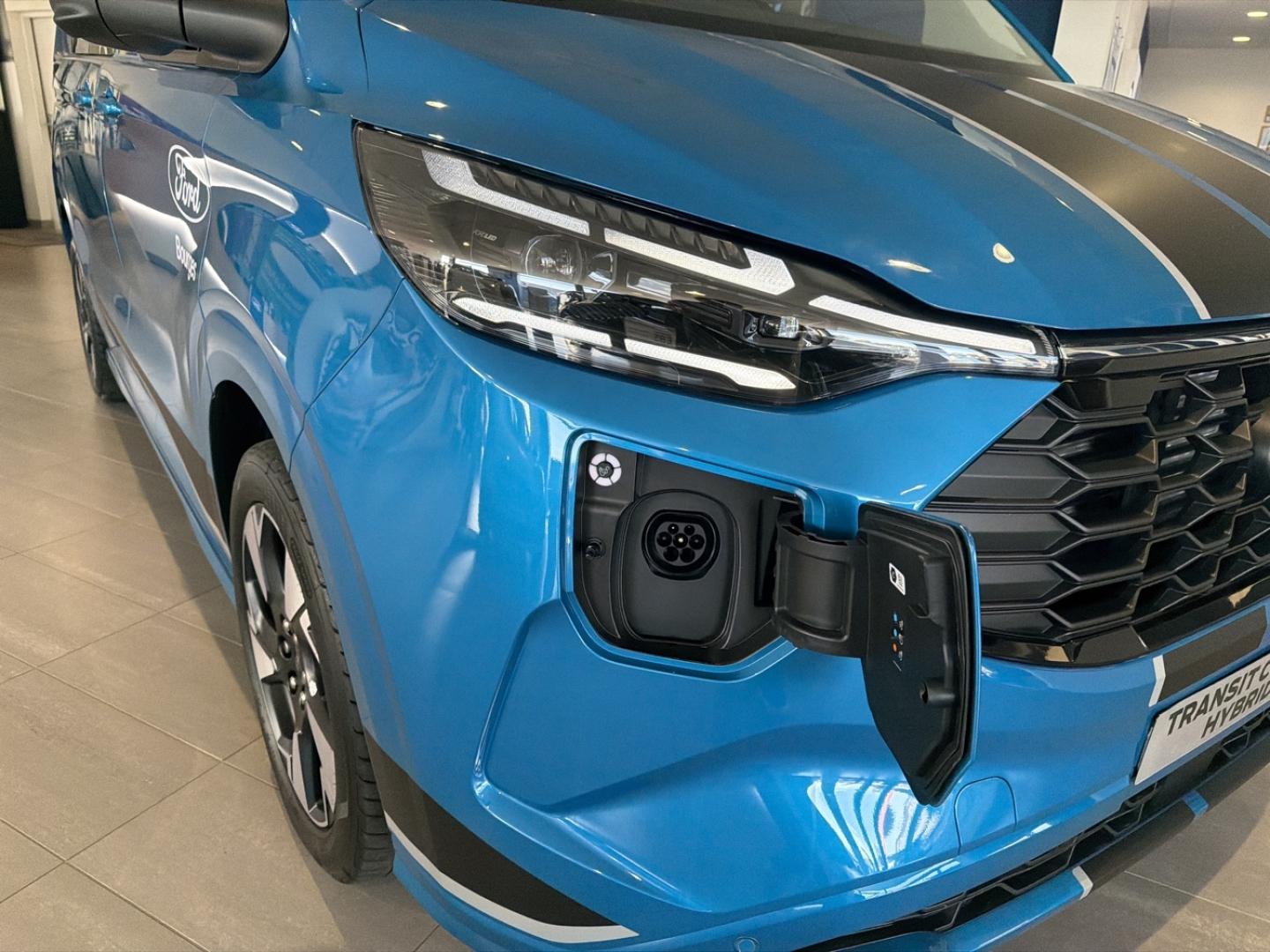 Image FORD Transit Custom Fg 320 L1H1 2.5 Duratec 232ch Hybride recheargeable Cabine Approfondie Sport CVT