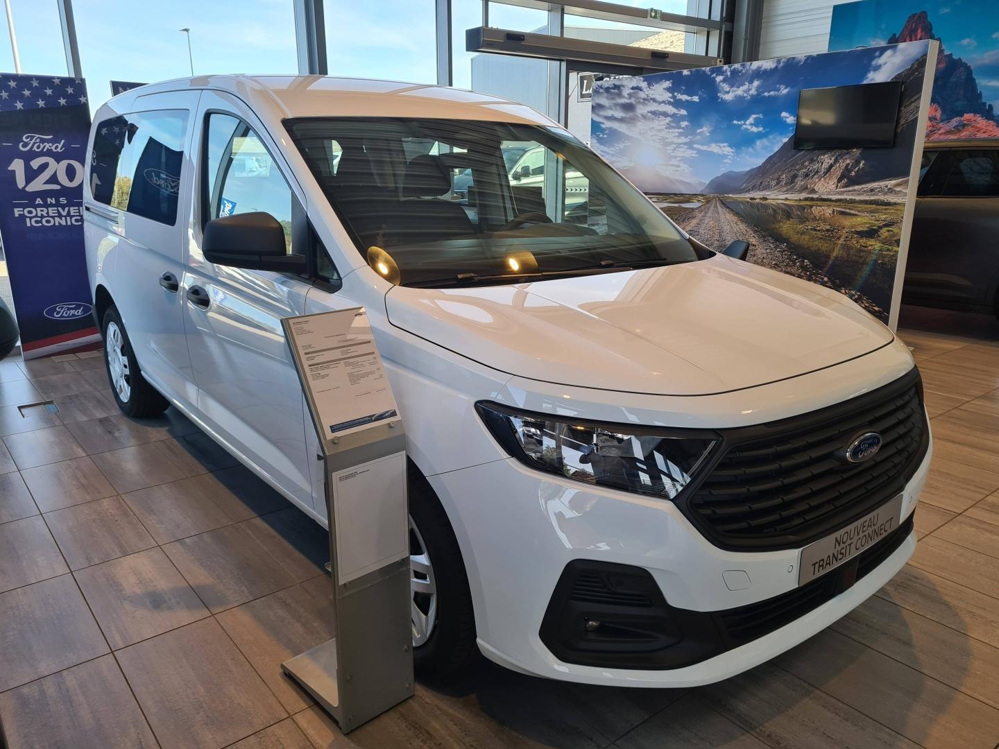 Photo FORD Transit Connect L2 1.5 EcoBoost 150ch PHEV Flexcab Trend BVA6