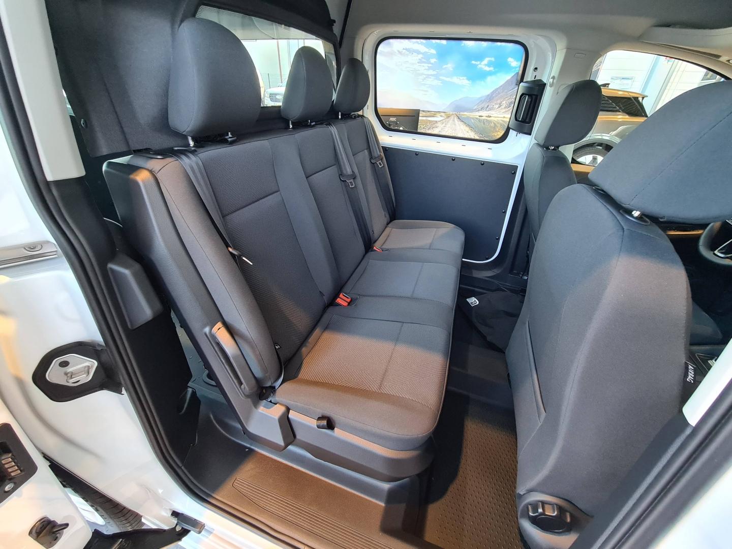 Image FORD Transit Connect L2 1.5 EcoBoost 150ch PHEV Flexcab Trend BVA6