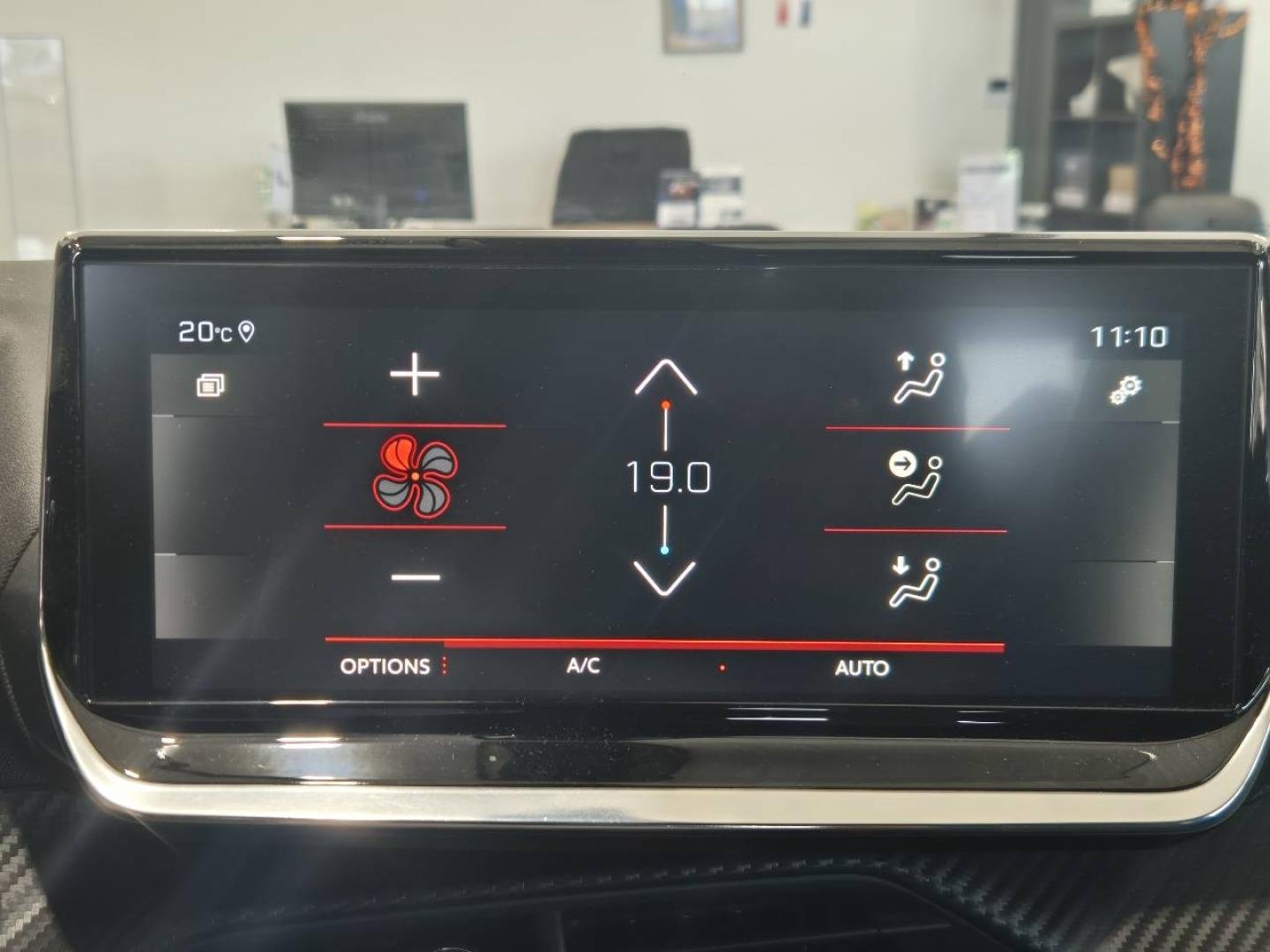 Image PEUGEOT 2008 1.5 BlueHDi 130ch S&S GT EAT8 125g