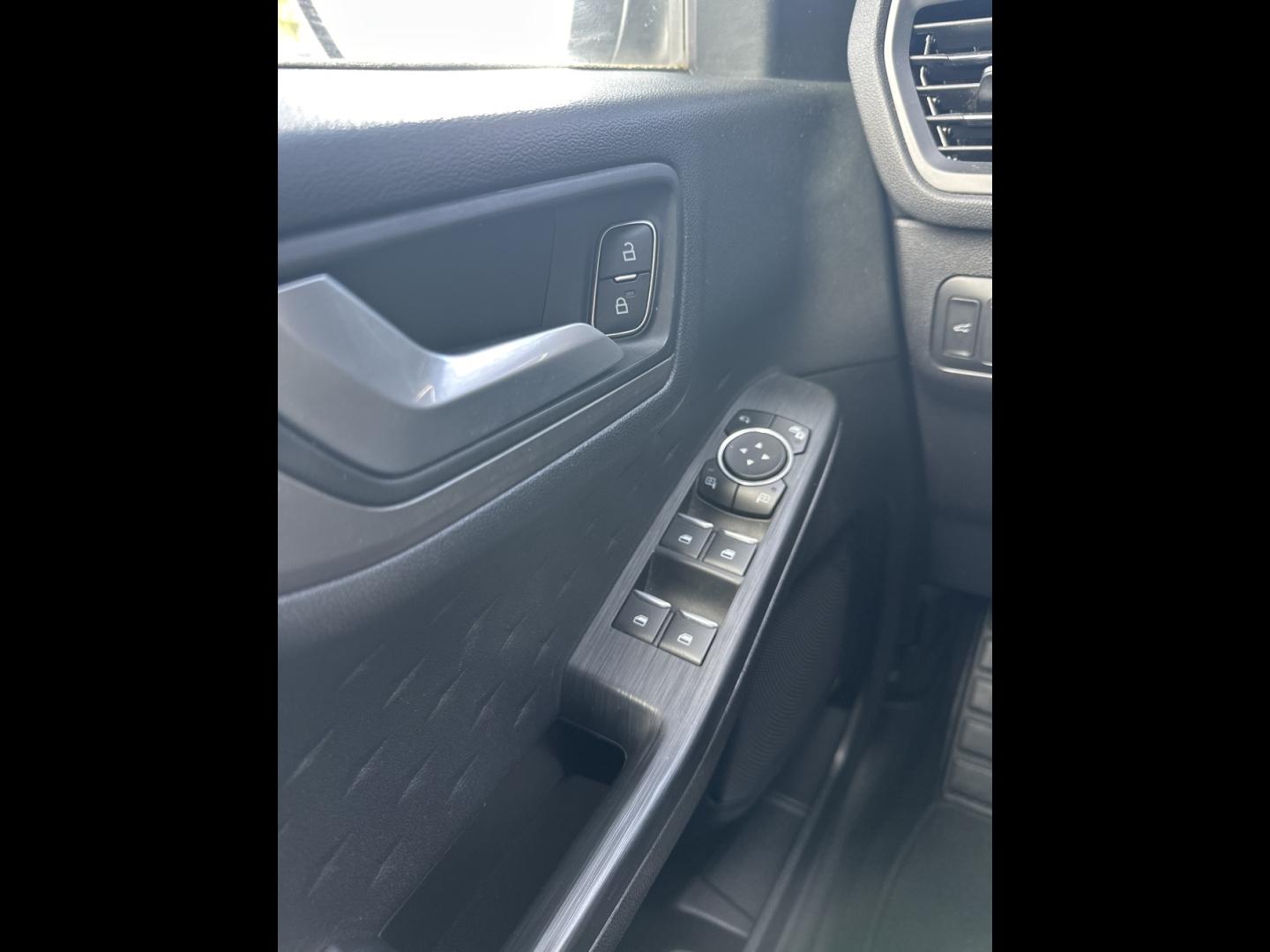 Image FORD Kuga 1.5 EcoBlue 120ch Titanium Powershift