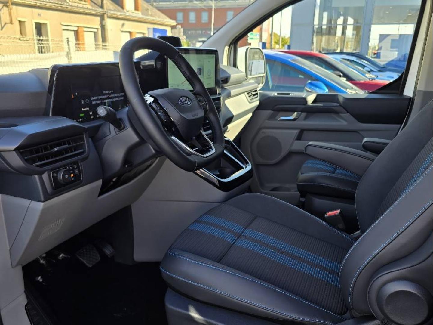 Image FORD Transit Custom Fg 320 L1H1 2.5 Duratec 232ch Hybride rechargeable Sport CVT