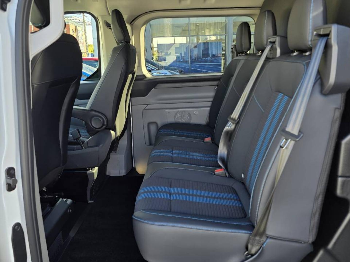 Image FORD Transit Custom Fg 320 L1H1 2.5 Duratec 232ch Hybride rechargeable Sport CVT