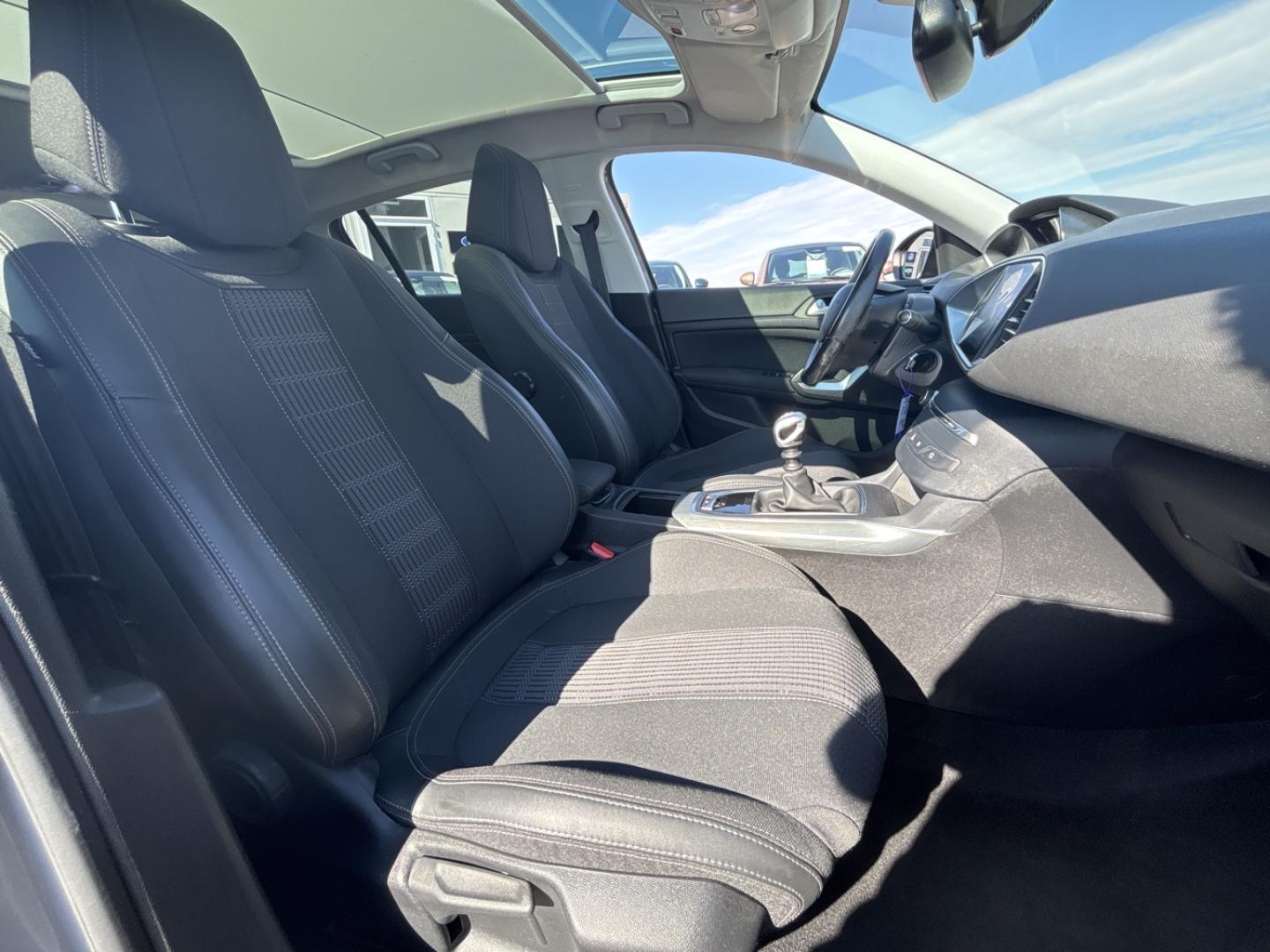 Image PEUGEOT 308 1.5 BlueHDi 130ch S&S Allure