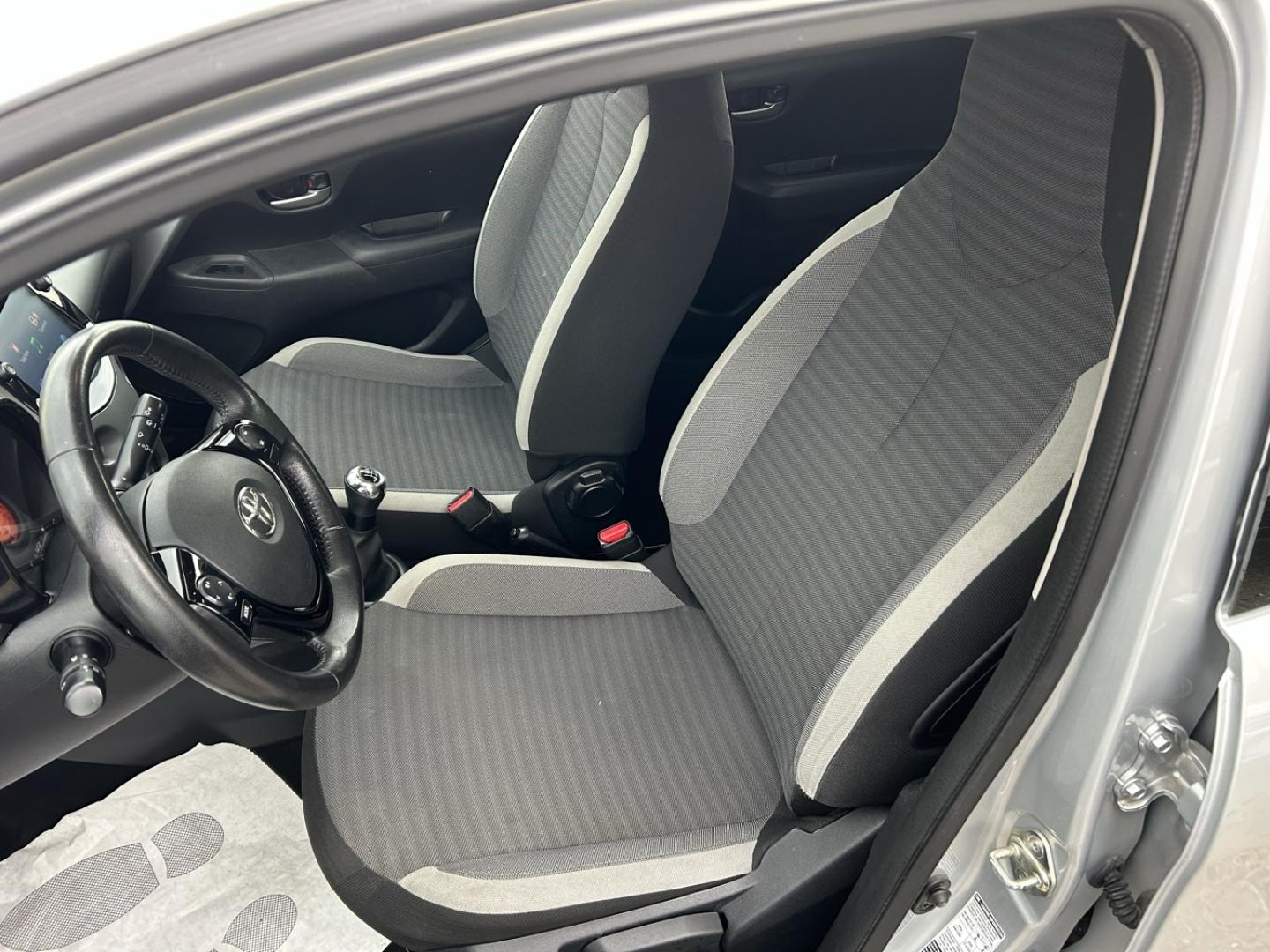 Image TOYOTA Aygo 1.0 VVT-i 72ch x-play 5p MY20