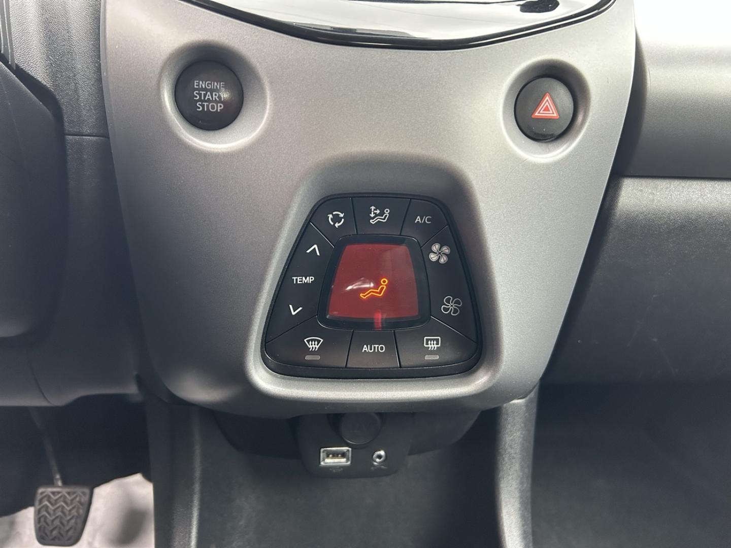 Image TOYOTA Aygo 1.0 VVT-i 72ch x-play 5p MY20