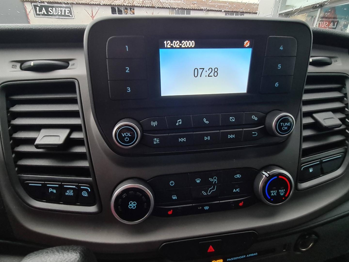 Image FORD Transit Custom Fg 340 L1H1 1.0 EcoBoost 120 pHEV Trend Business