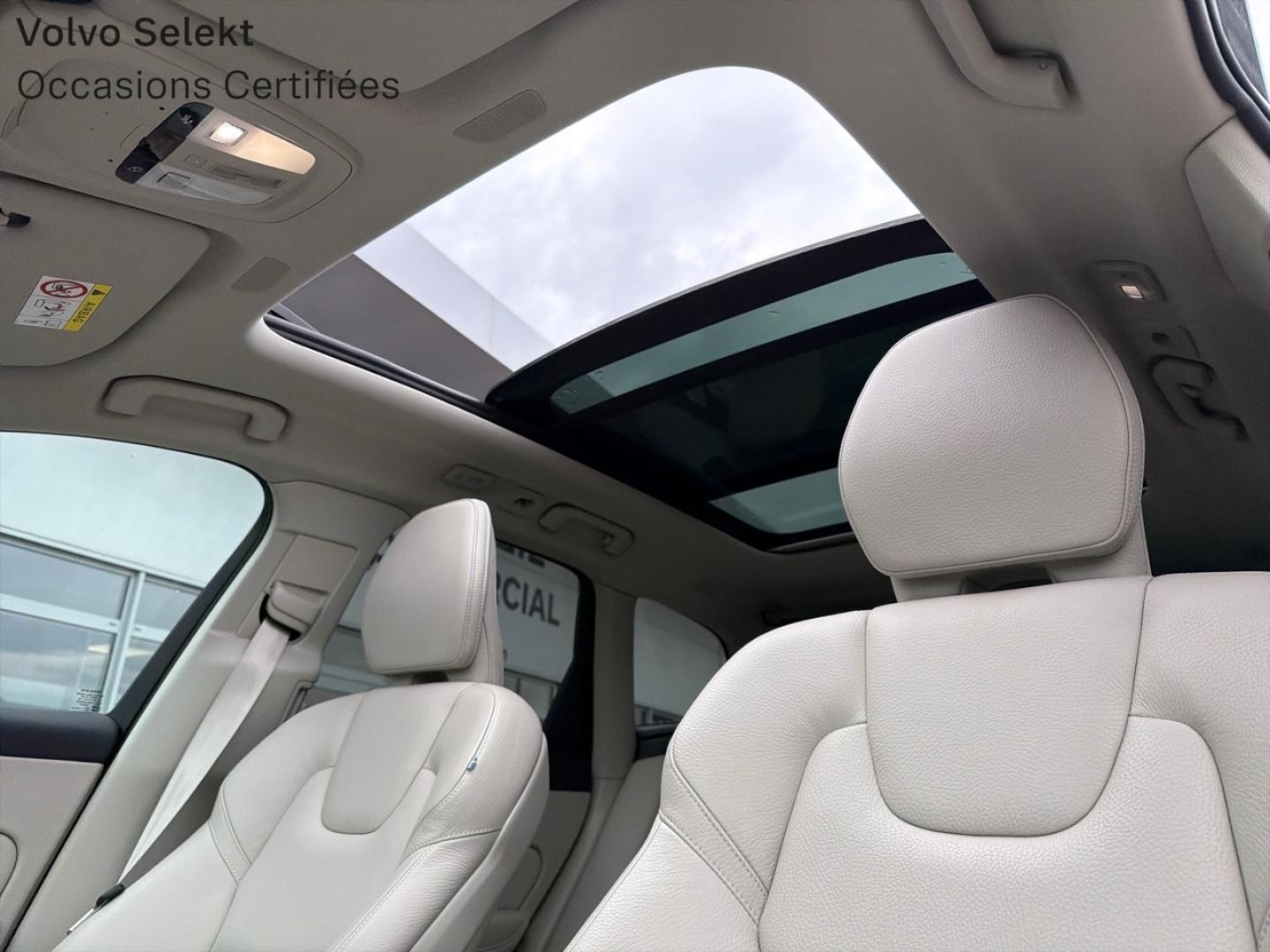 Image VOLVO XC60 T6 AWD 253 + 145ch Utimate Style Dark Geartronic