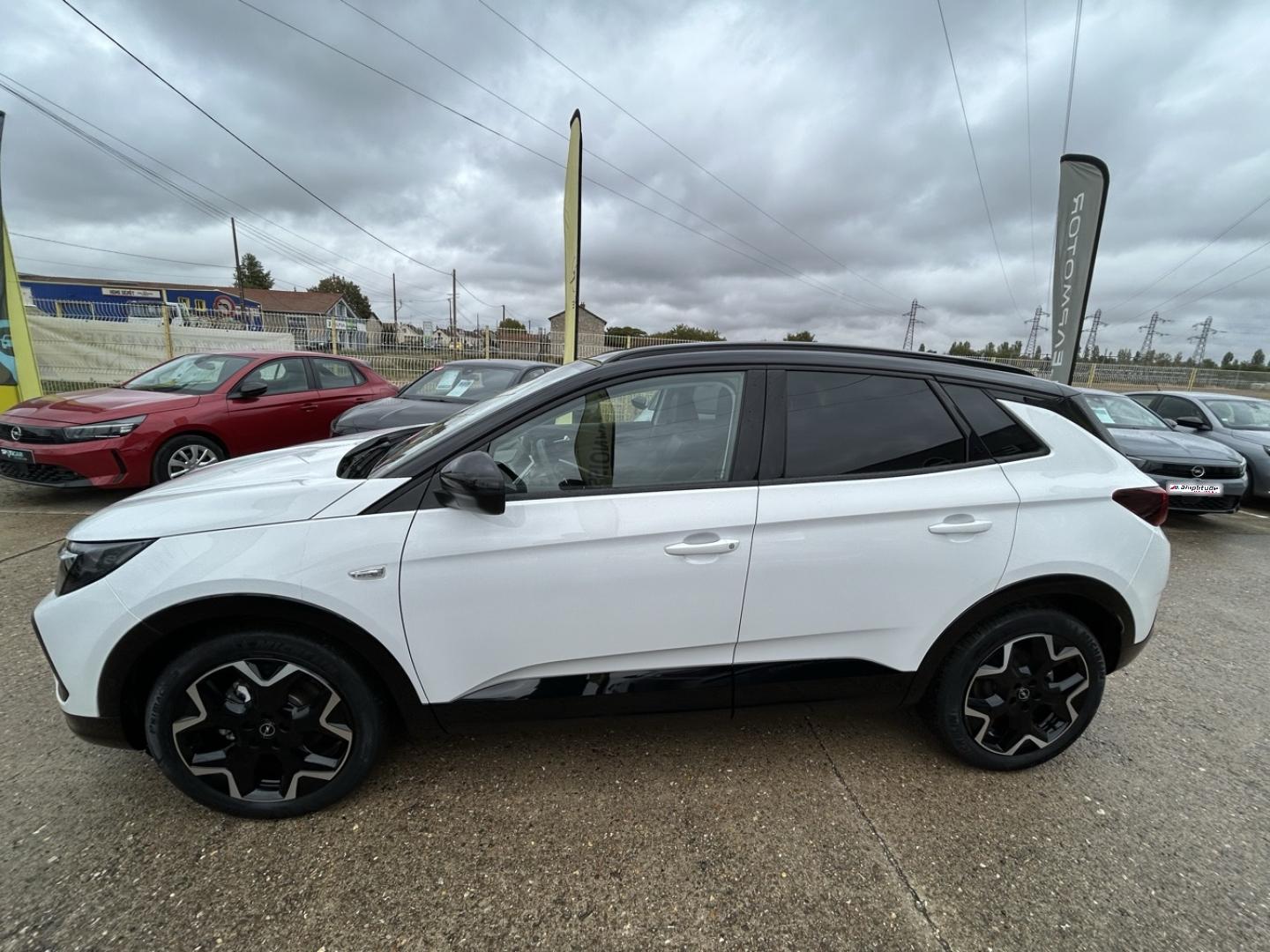 Image OPEL Grandland 1.2 Turbo Hybrid 136ch GS e-DCT6