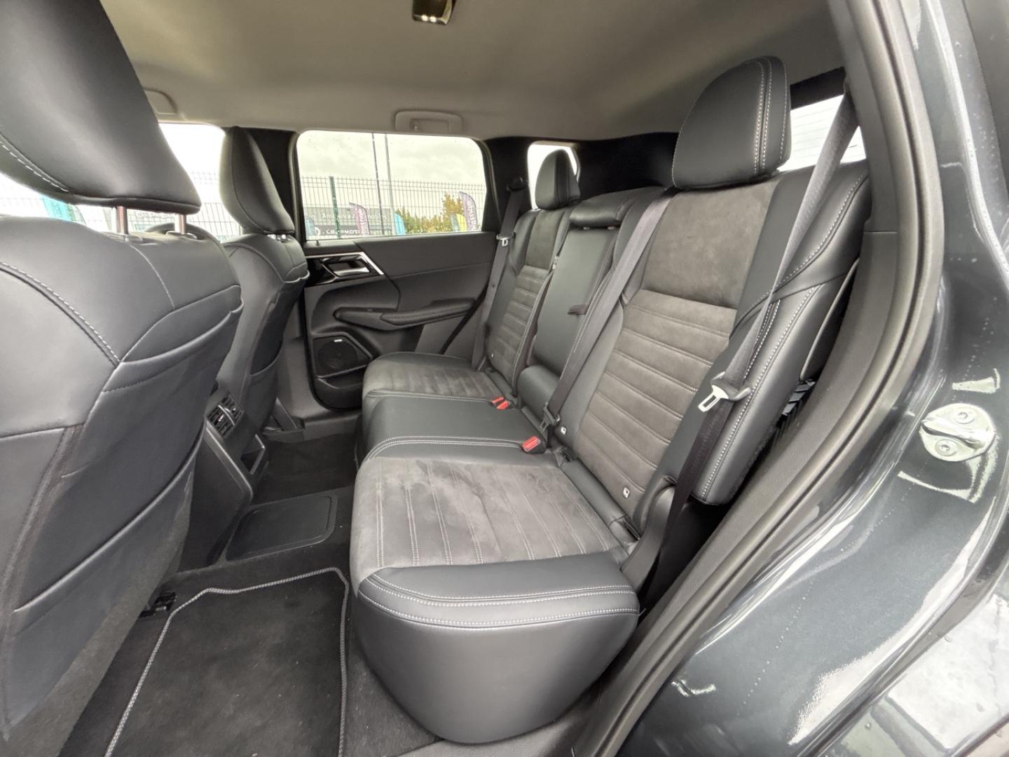 Image MITSUBISHI Outlander 2.4 PHEV 306ch Intense 4WD