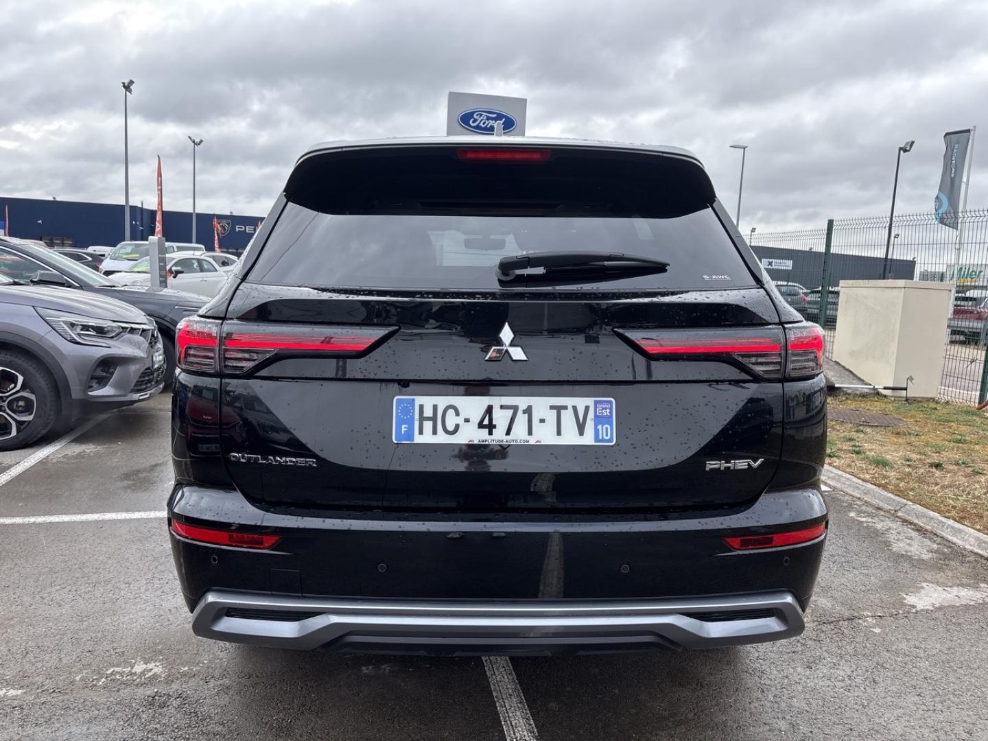 Image MITSUBISHI Outlander 2.4 PHEV 306ch Instyle 4WD