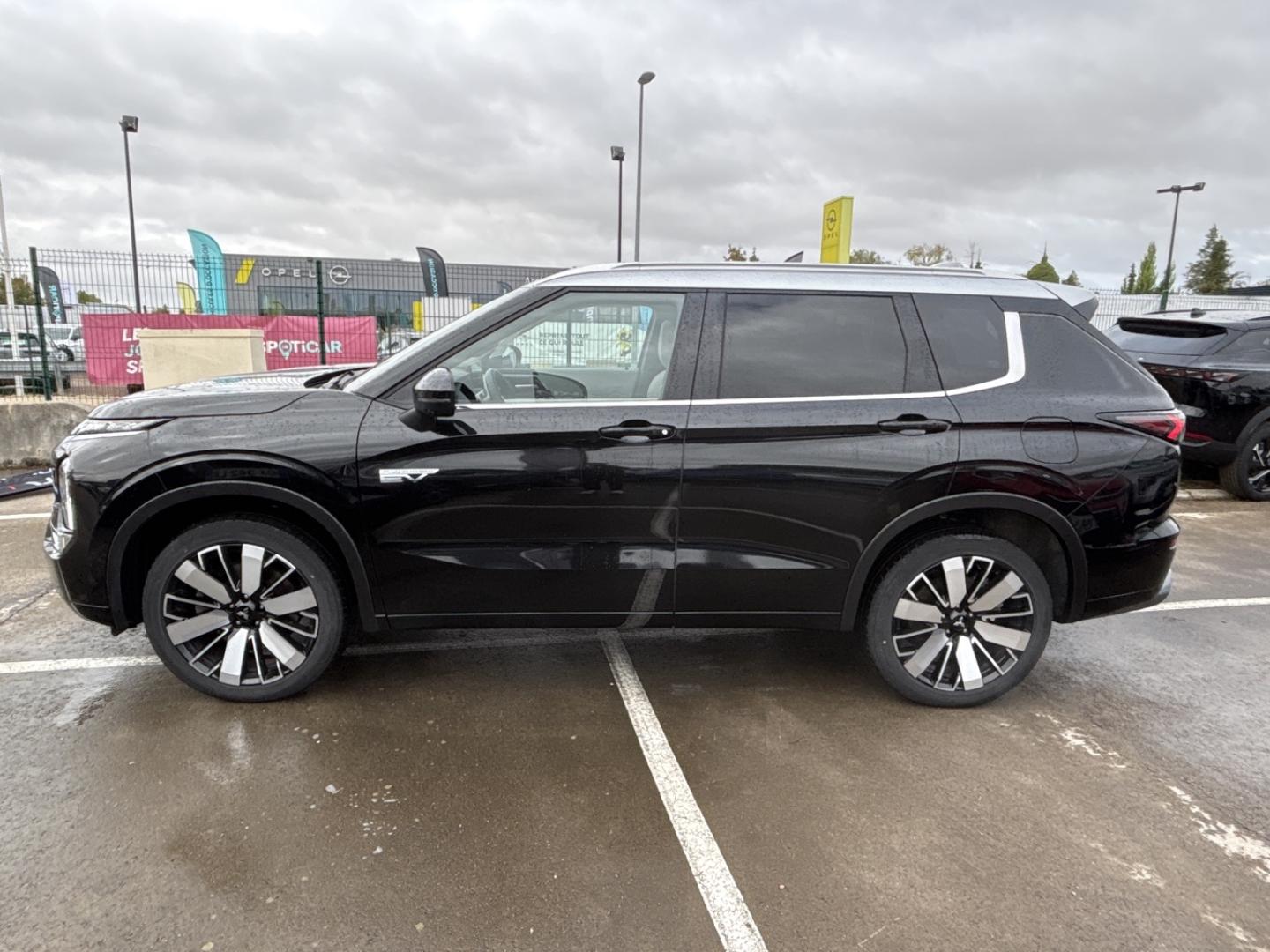 Image MITSUBISHI Outlander 2.4 PHEV 306ch Instyle 4WD