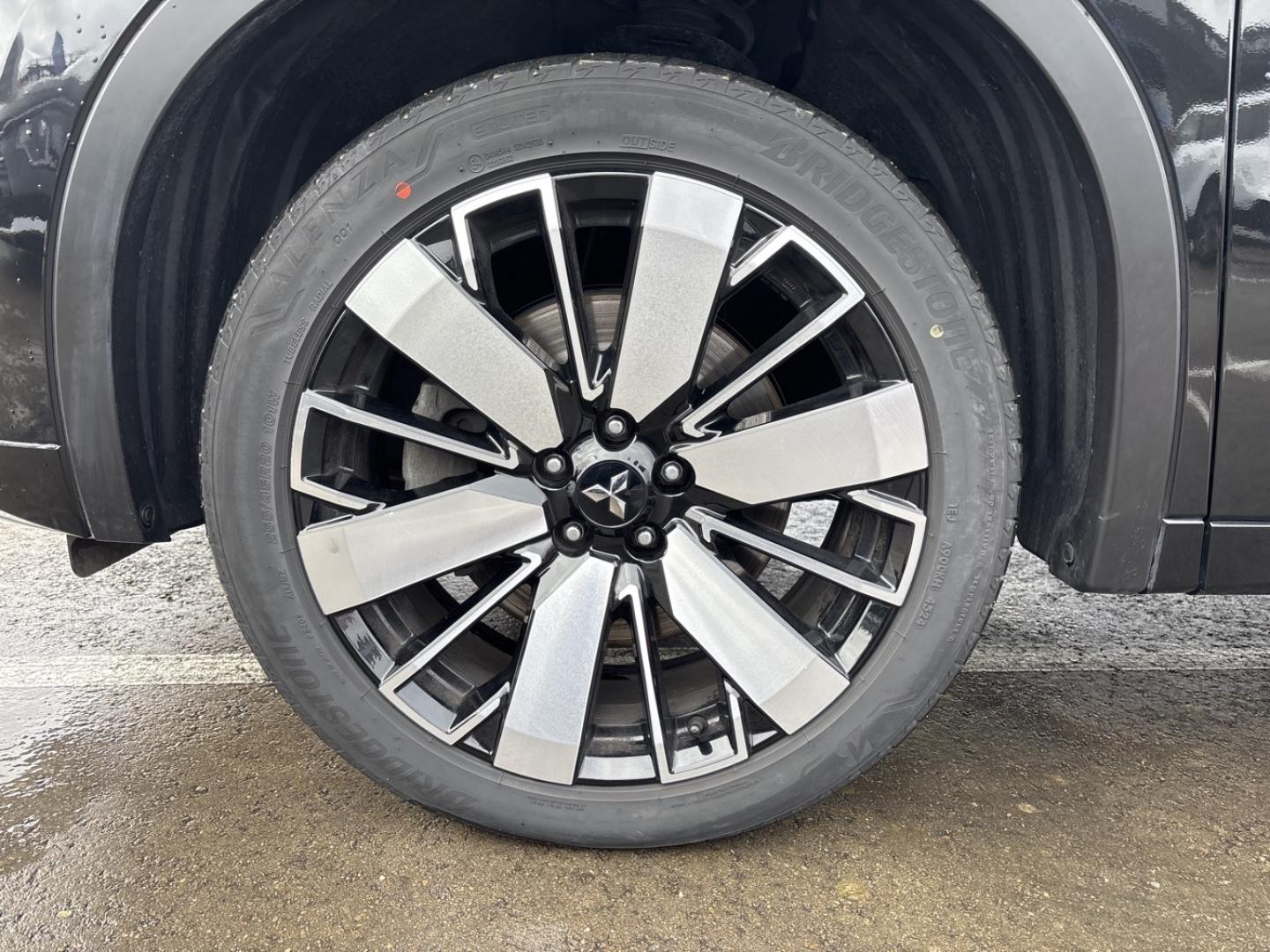 Image MITSUBISHI Outlander 2.4 PHEV 306ch Instyle 4WD