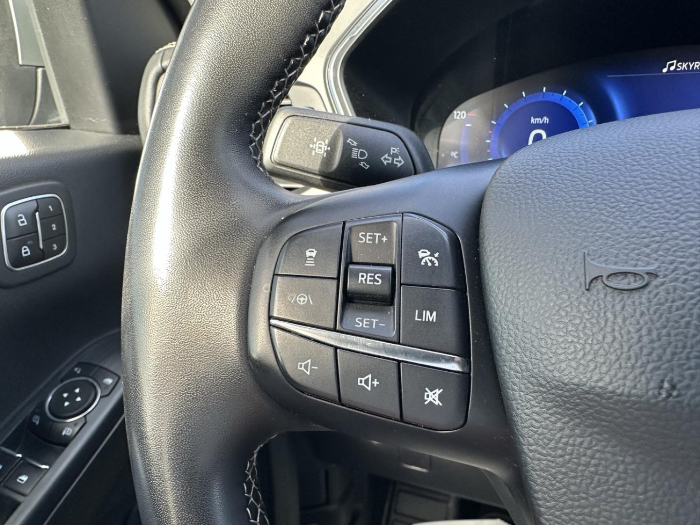 Image FORD Kuga 2.5 Duratec 225ch PHEV Vignale BVA