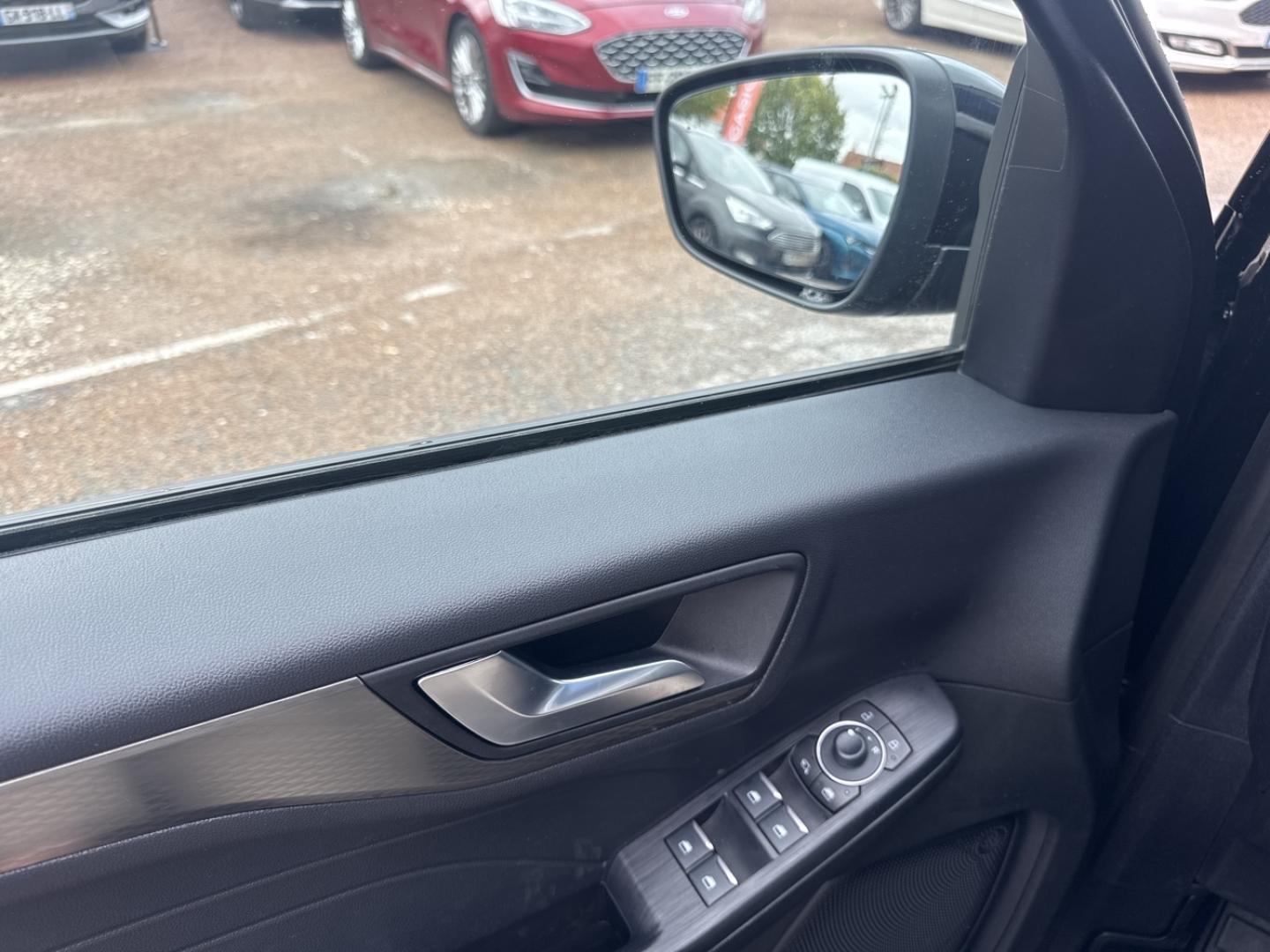 Image FORD Kuga 2.5 Duratec 180 ch Hybrid FlexiFuel Titanium Business Powershift