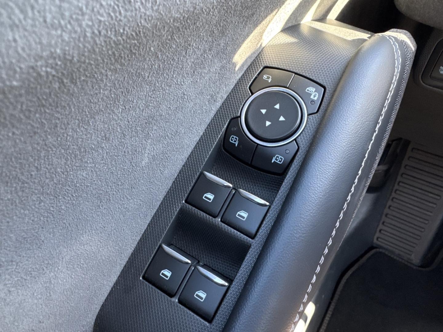 Image FORD Mustang Mach-E 487ch Extended Range 99kWh GT AWD