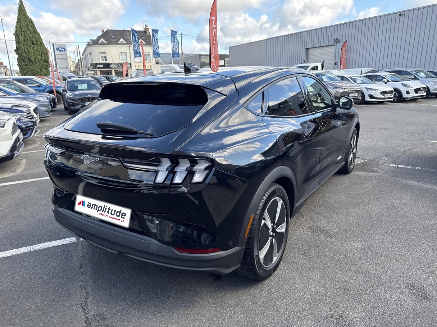 Image FORD Mustang Mach-E 269ch Standard Range 72,6kWh Mach-E Propulsion