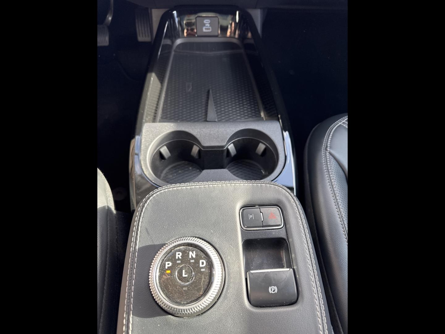 Image FORD Mustang Mach-E 269ch Standard Range 72,6kWh Mach-E Propulsion