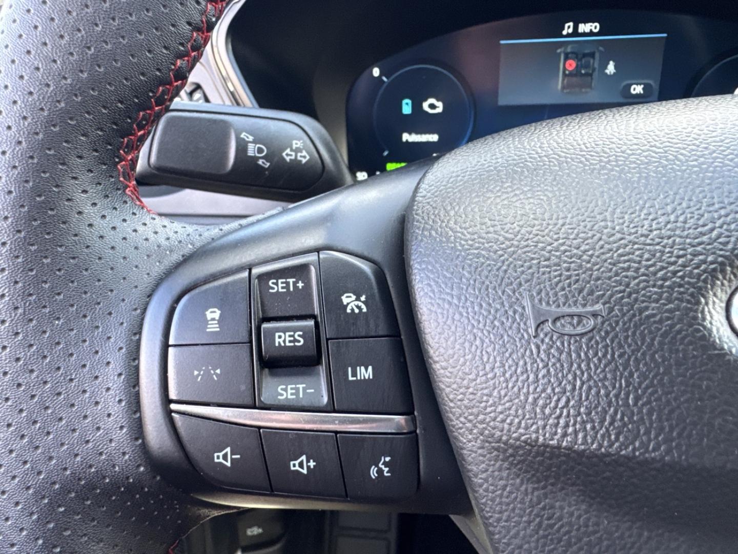 Image FORD Kuga 2.5 Duratec 180ch Hybrid FlexiFuel ST-Line X Powershift
