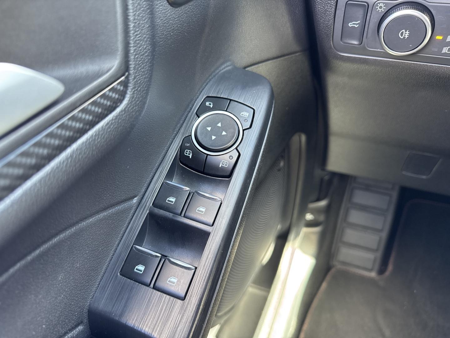 Image FORD Kuga 2.5 Duratec 180ch Hybrid FlexiFuel ST-Line X Powershift
