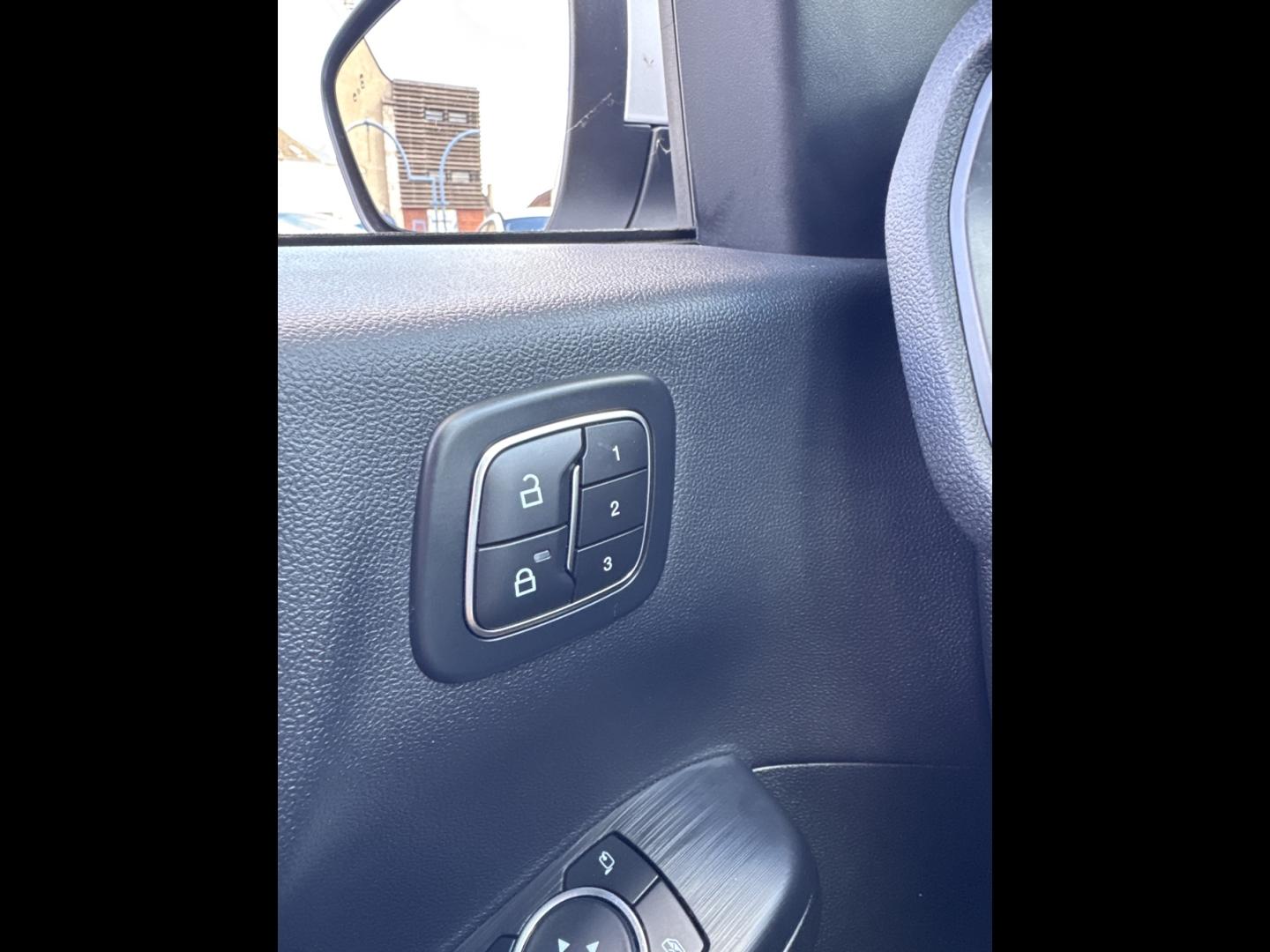 Image FORD Kuga 2.5 Duratec 180ch Hybrid FlexiFuel ST-Line X Powershift