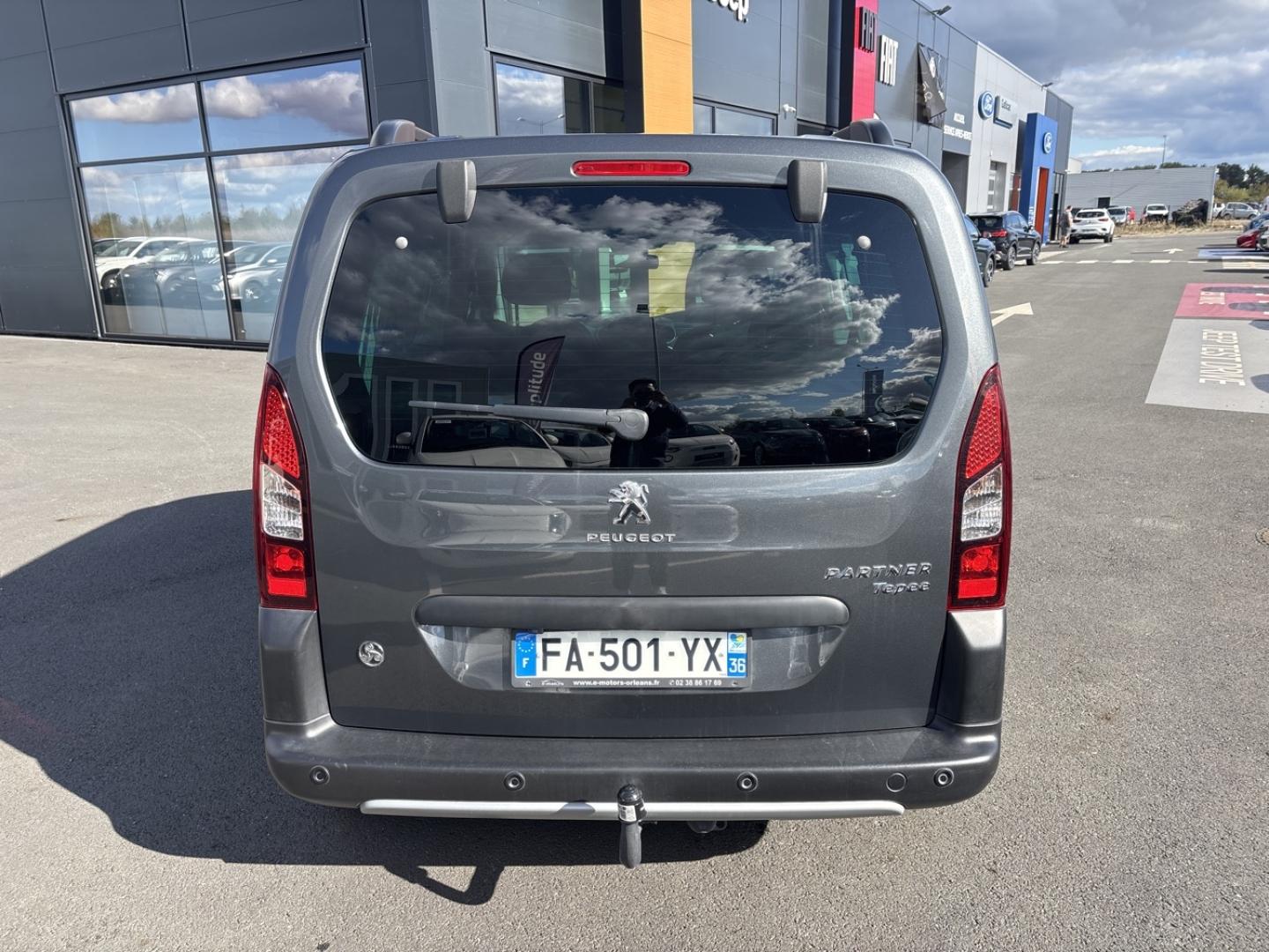 Image PEUGEOT Partner Tepee 1.6 BlueHDi 120ch Outdoor S&S