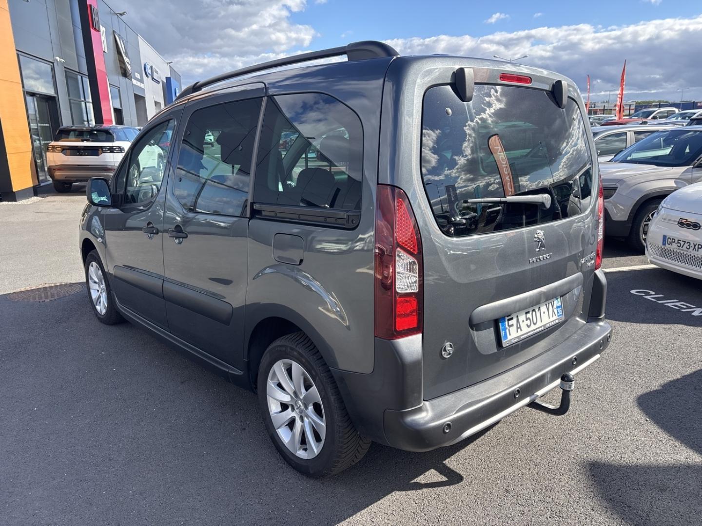 Image PEUGEOT Partner Tepee 1.6 BlueHDi 120ch Outdoor S&S
