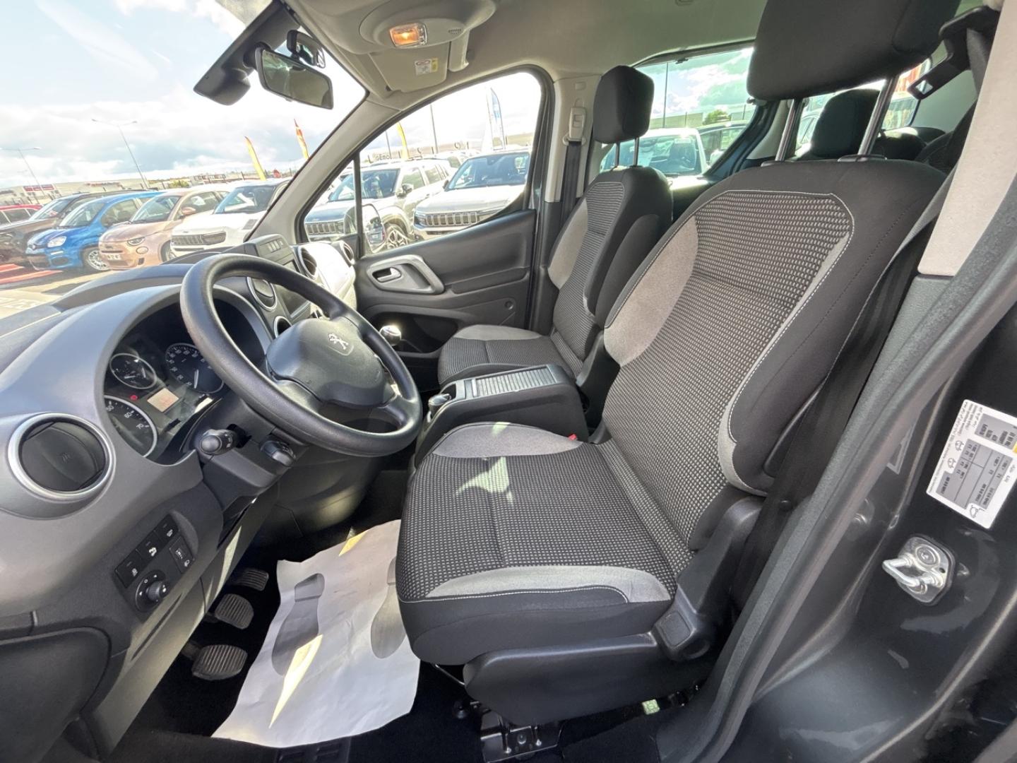 Image PEUGEOT Partner Tepee 1.6 BlueHDi 120ch Outdoor S&S